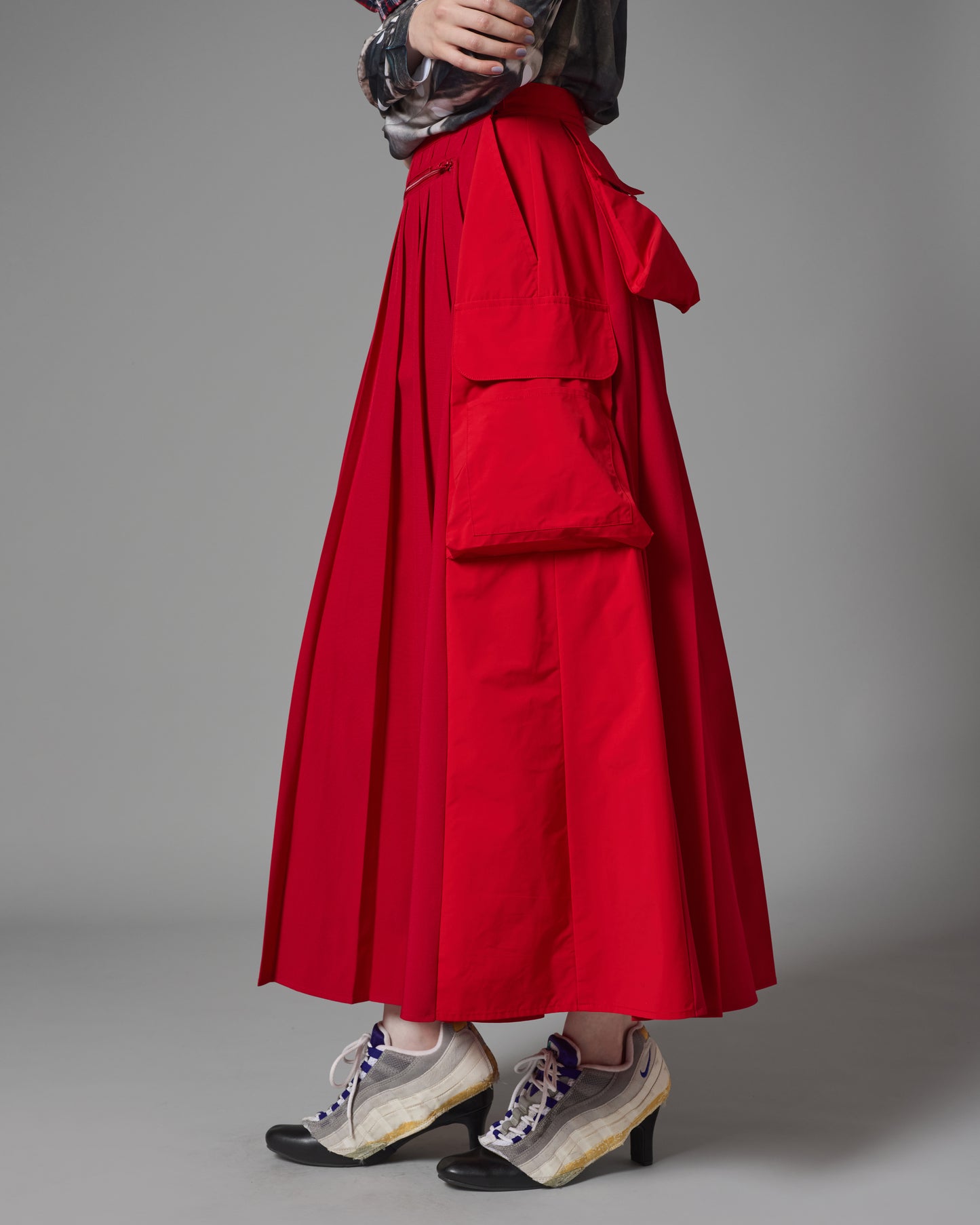 2WAY MULTIPOCKET PLEATS SKIRT (RED)