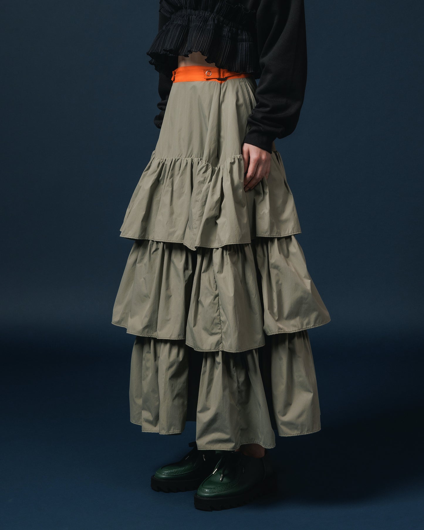 NYLON TIEREDSKIRT (GRAY)