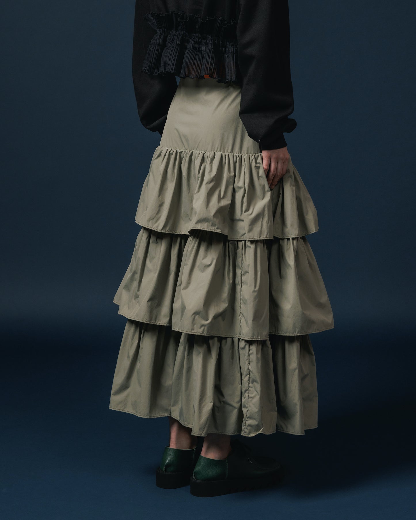NYLON TIEREDSKIRT (GRAY)