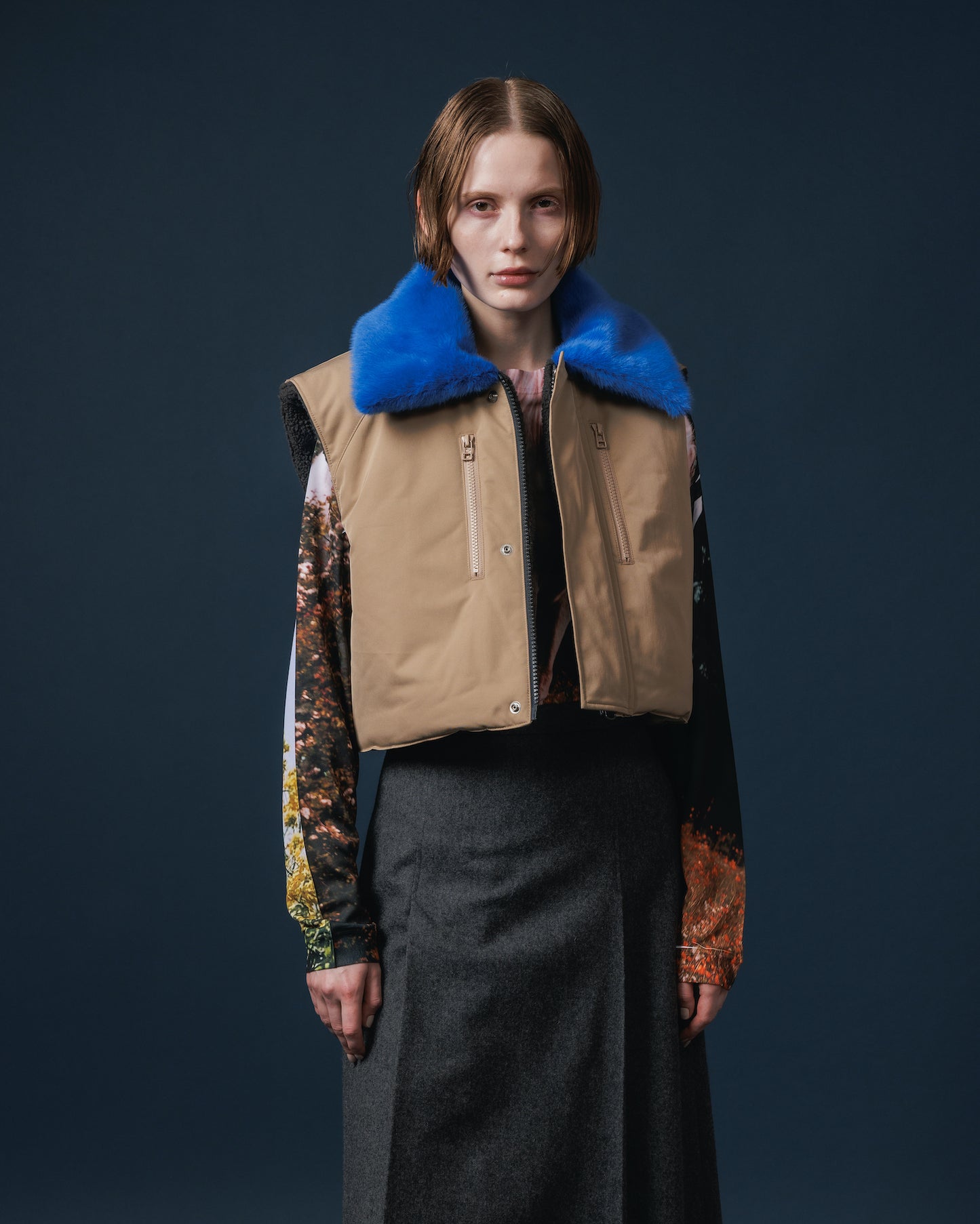 REVERSIBLE DONKEY VEST (BEIGE)