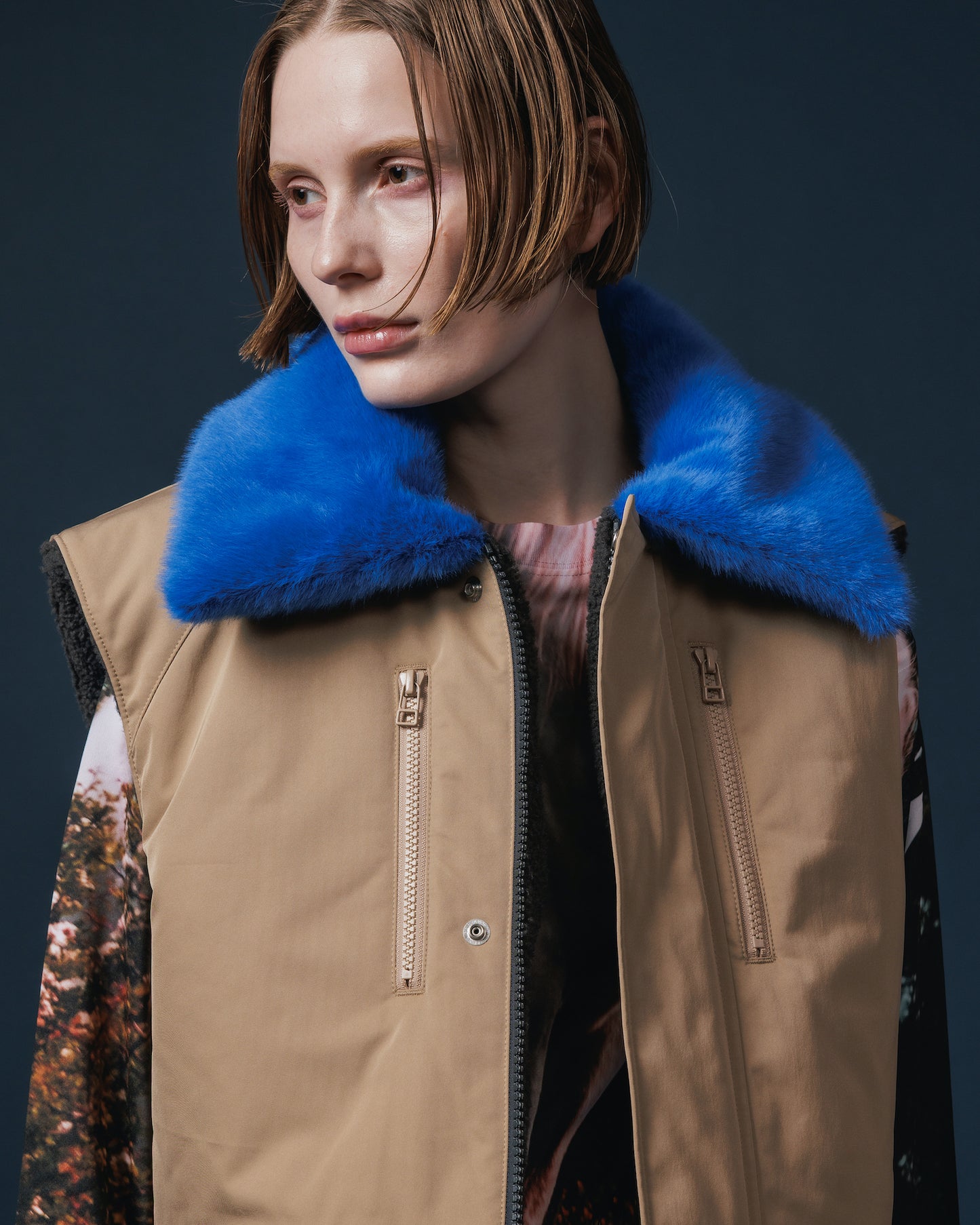REVERSIBLE DONKEY VEST (BEIGE)