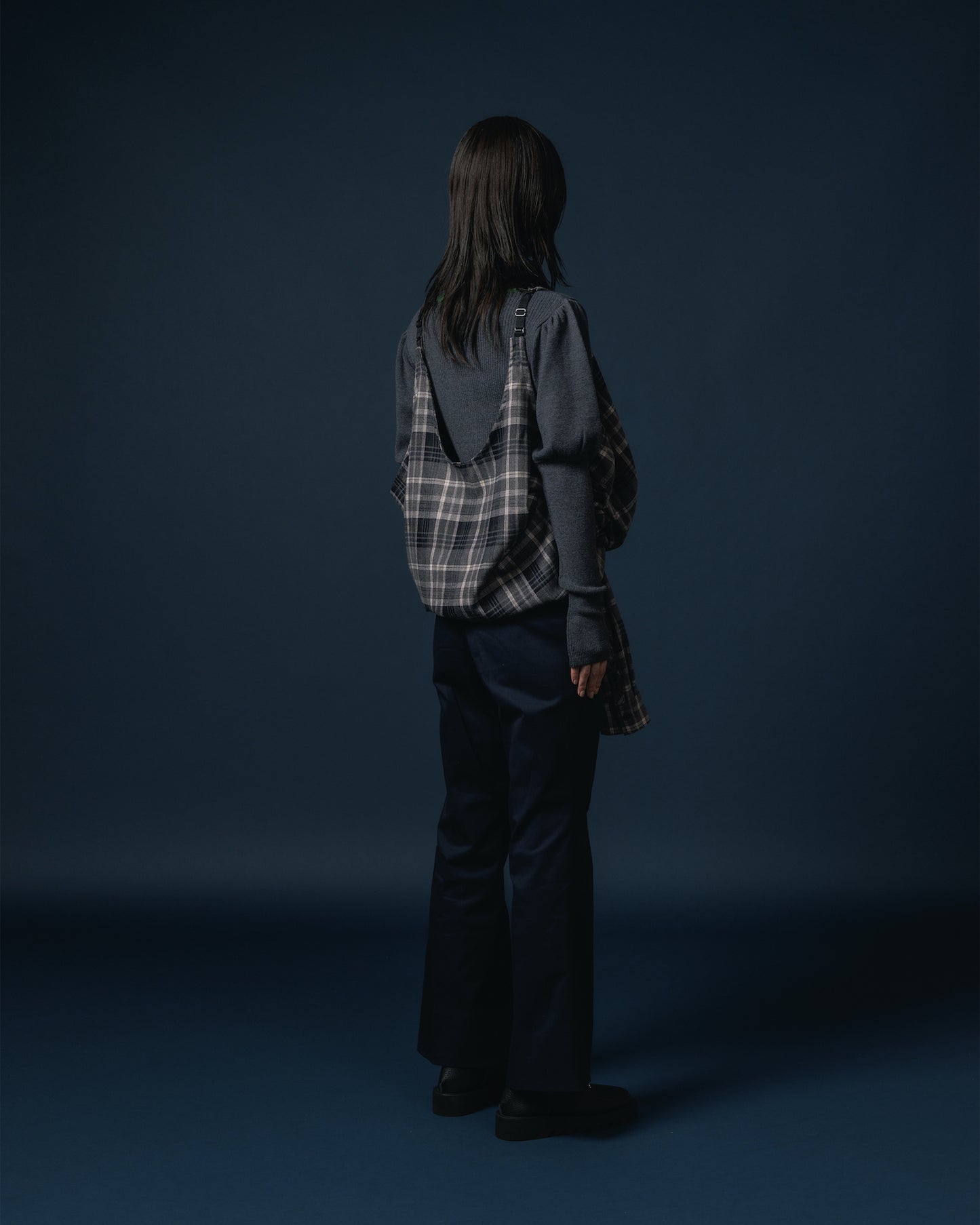 TUCK SLACKS (NAVY)