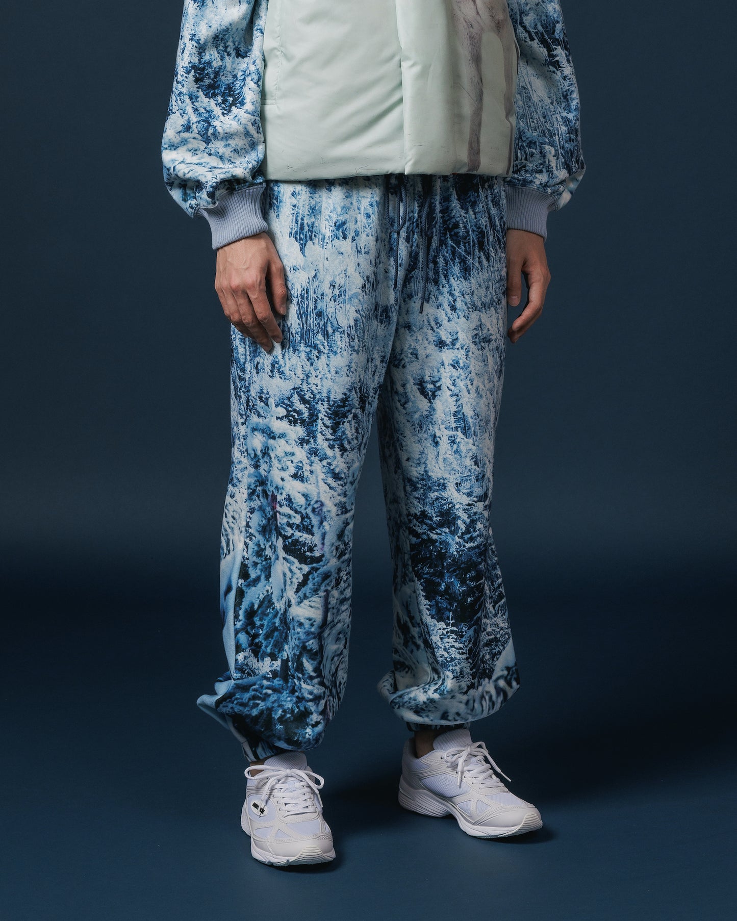 PRINT FLEECE TRUCK PANTS (SNOW MOUNTAIN)