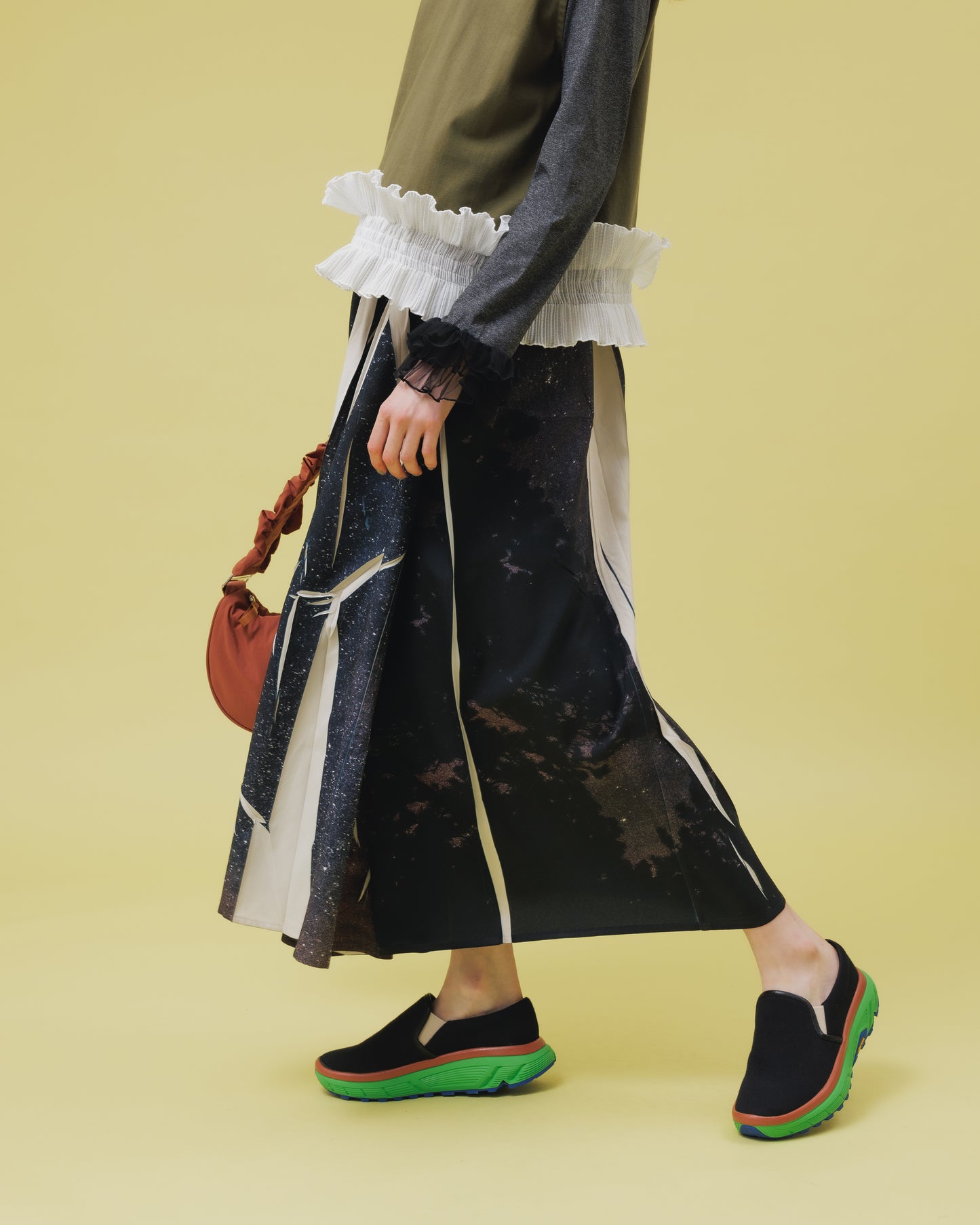 NON TOKYO / MULTI COLOR SLIP-ON (BLACK)