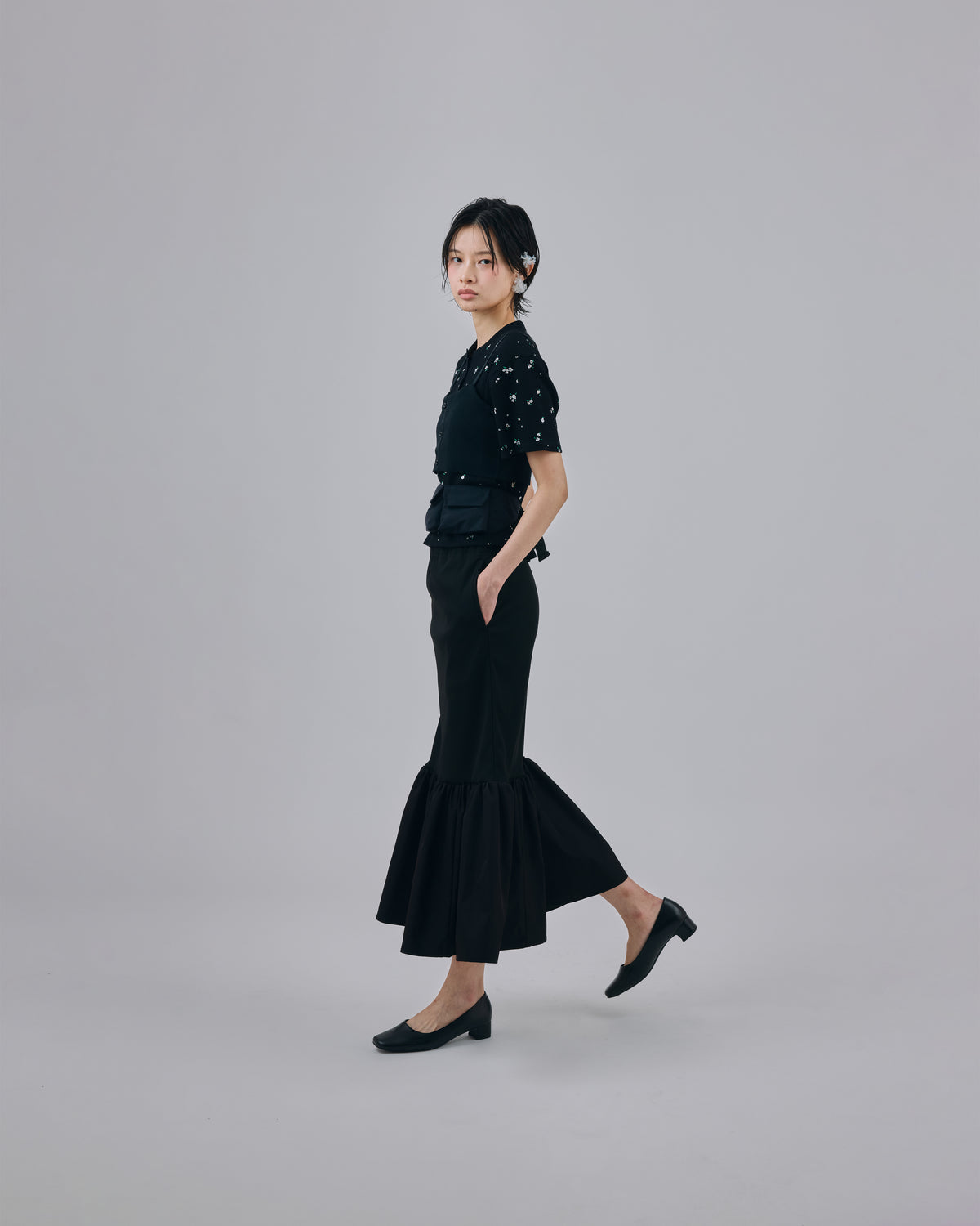 THERMAL FLOWER HENRY NECK T-SHIRT (BLACK)
