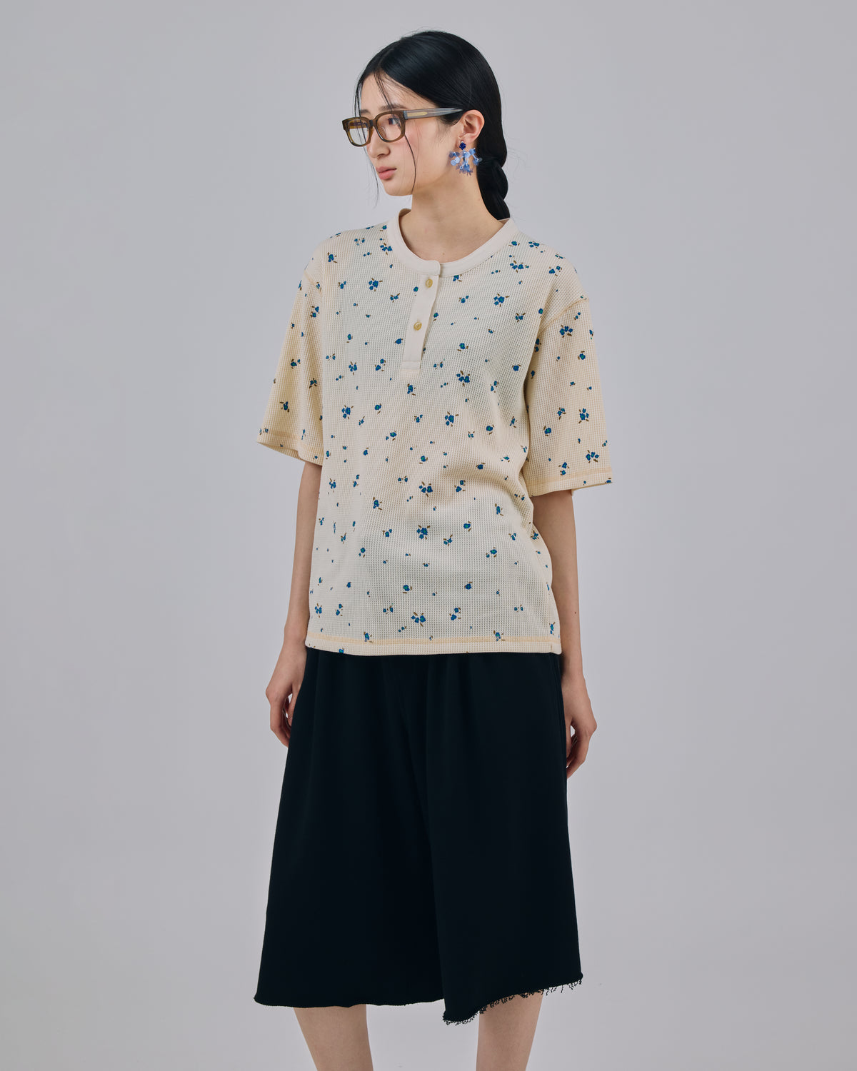 THERMAL FLOWER HENRY NECK T-SHIRT (IVORY)