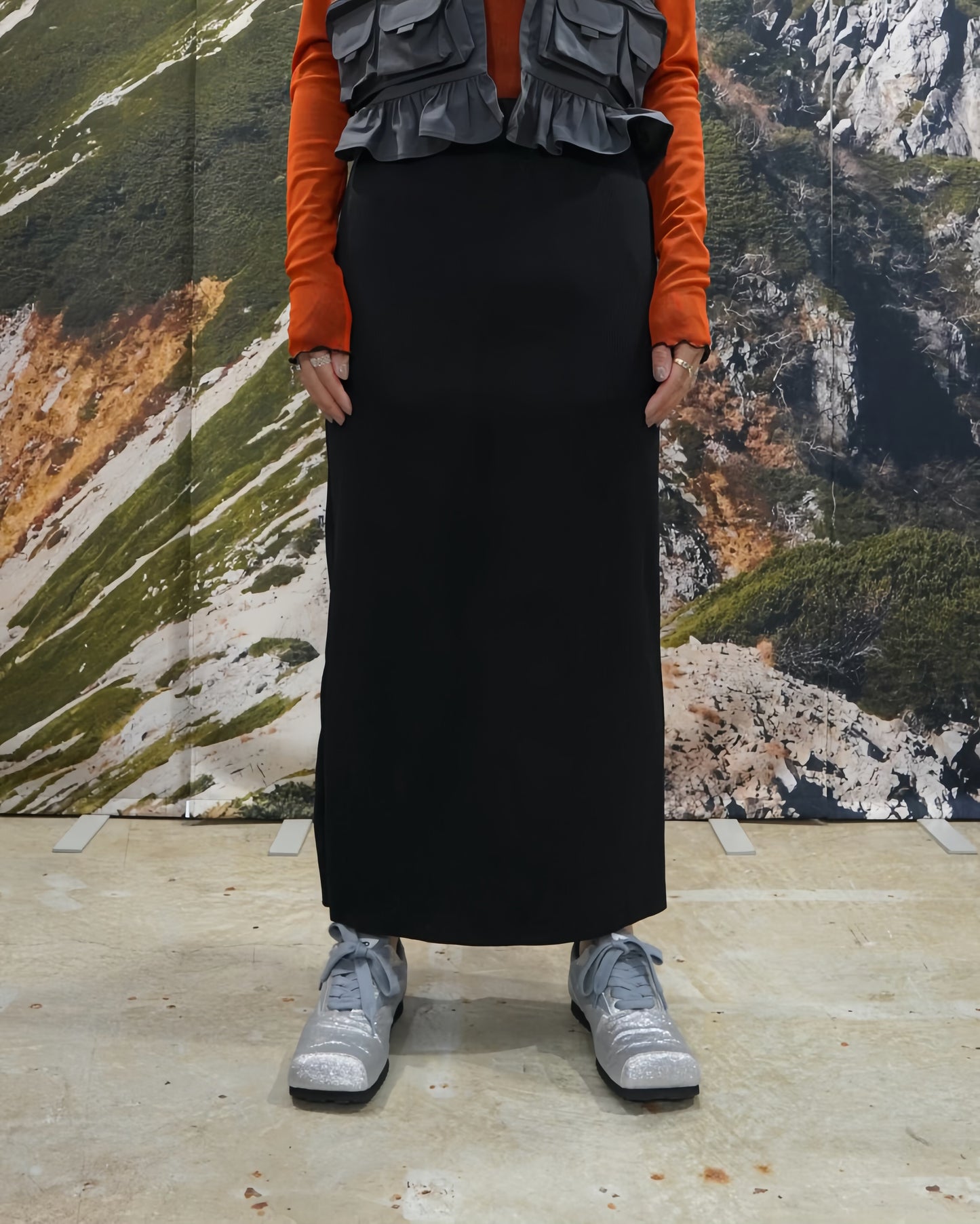 RIB SKIRT (BLACK)