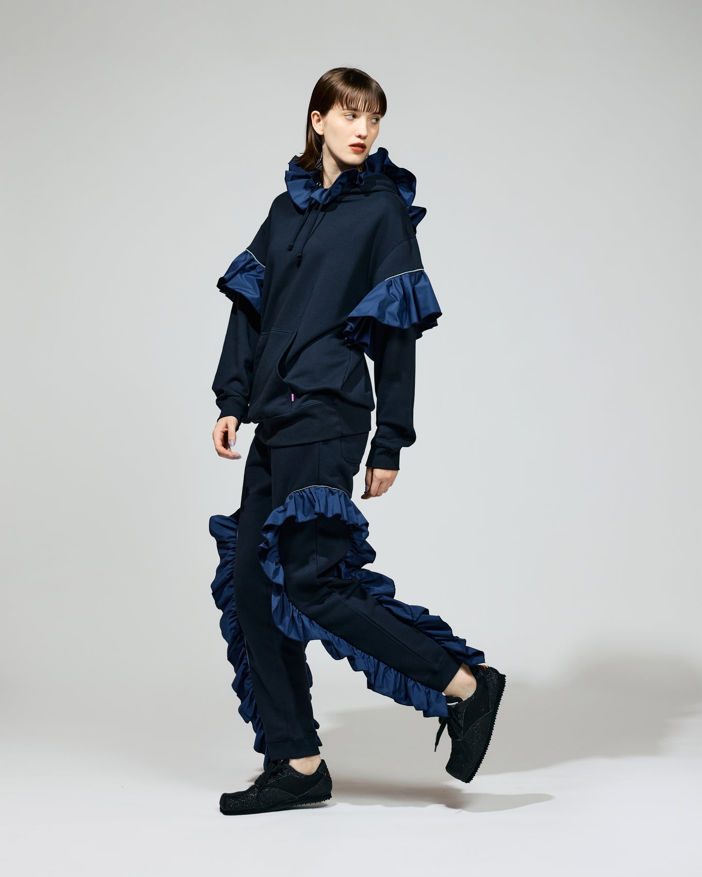 FRILL SWEAT HOODIE (NAVY)