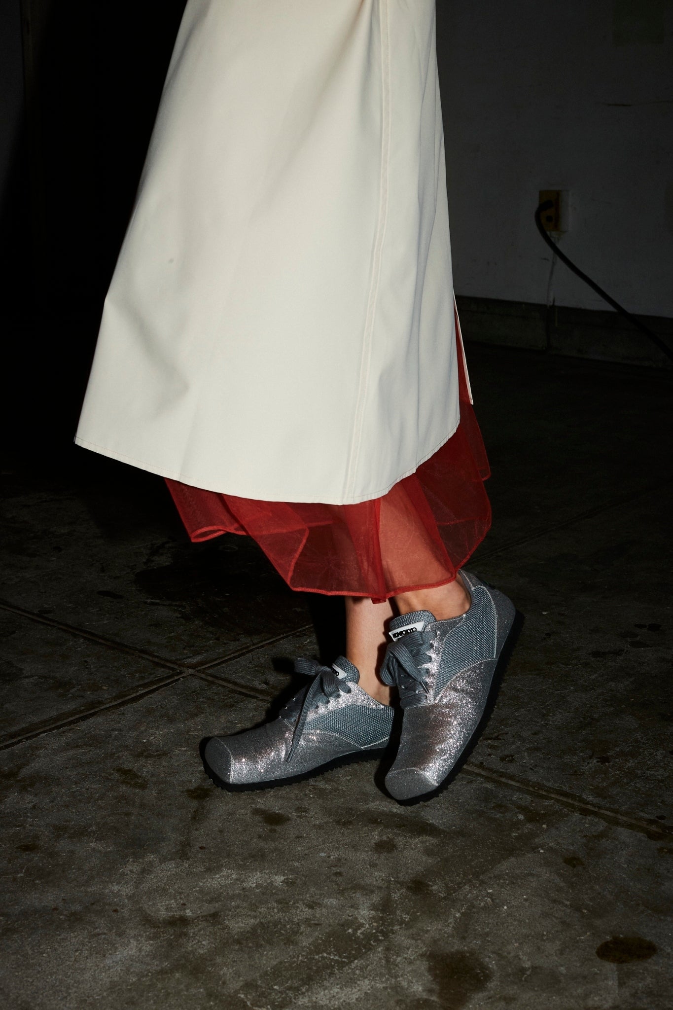 GLITTER SQUARE SNEAKERS (SILVER)