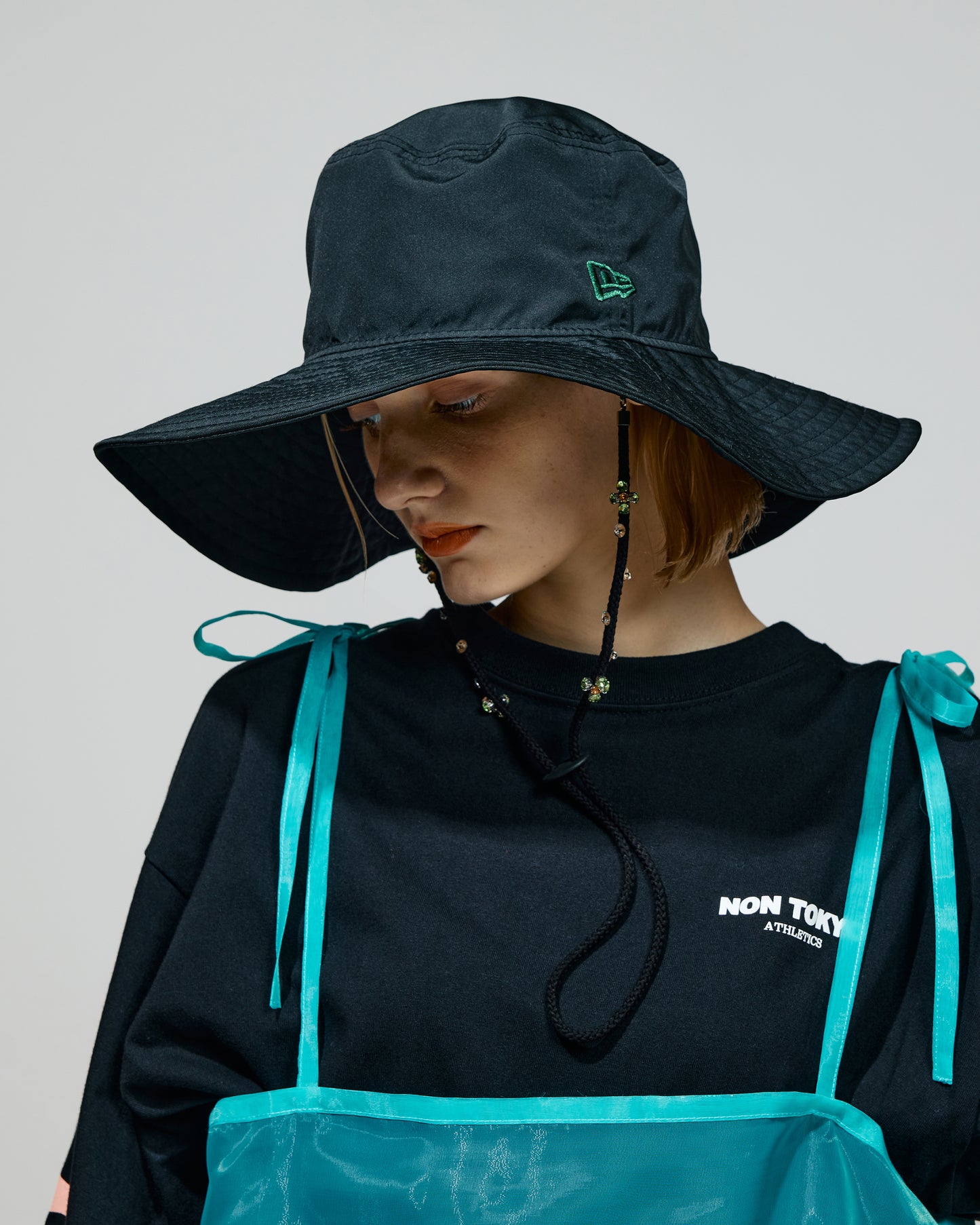 LONG BRIM HAT feat. NEW ERA (BLACK)