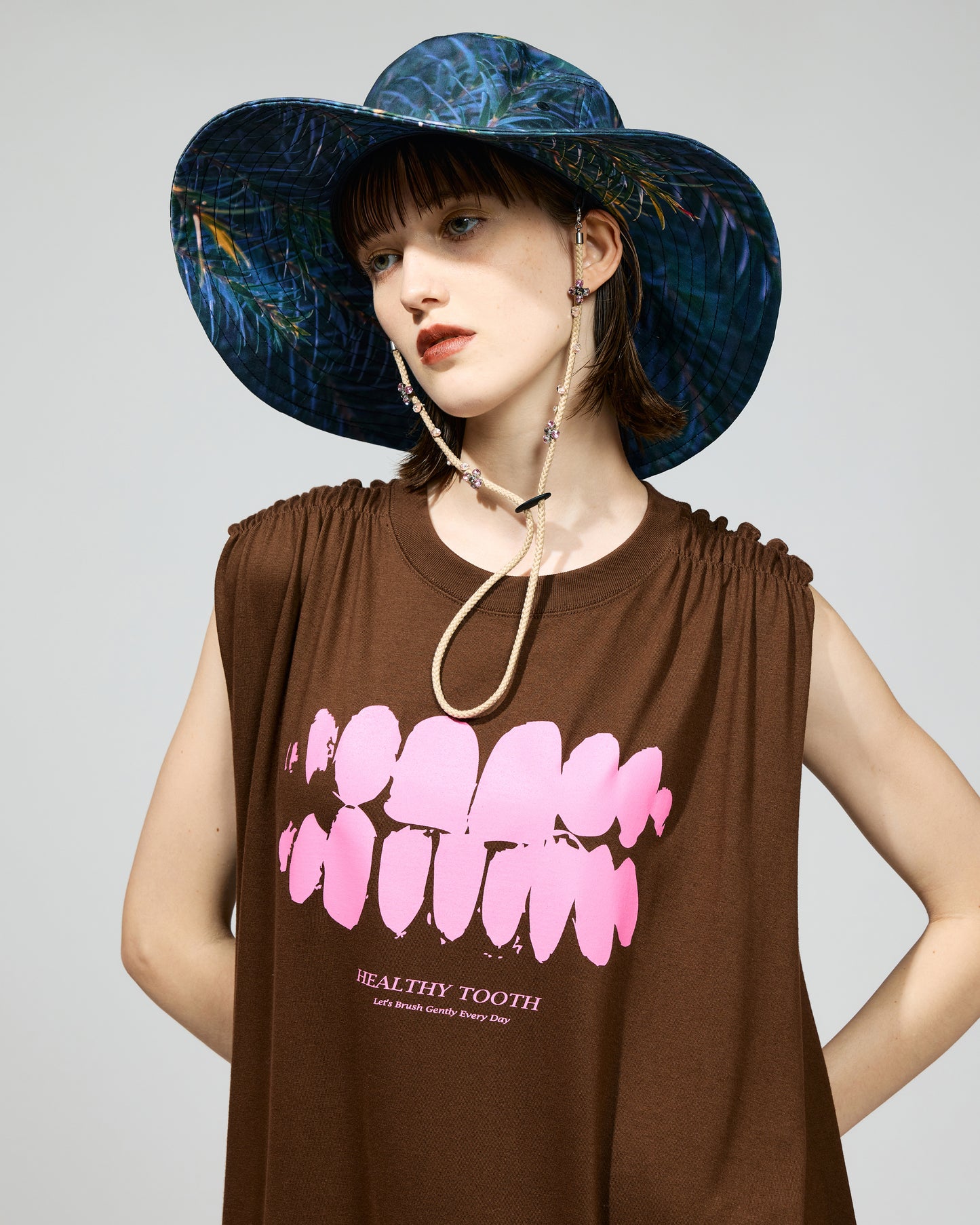 LONG BRIM HAT feat. NEW ERA (PRINT)