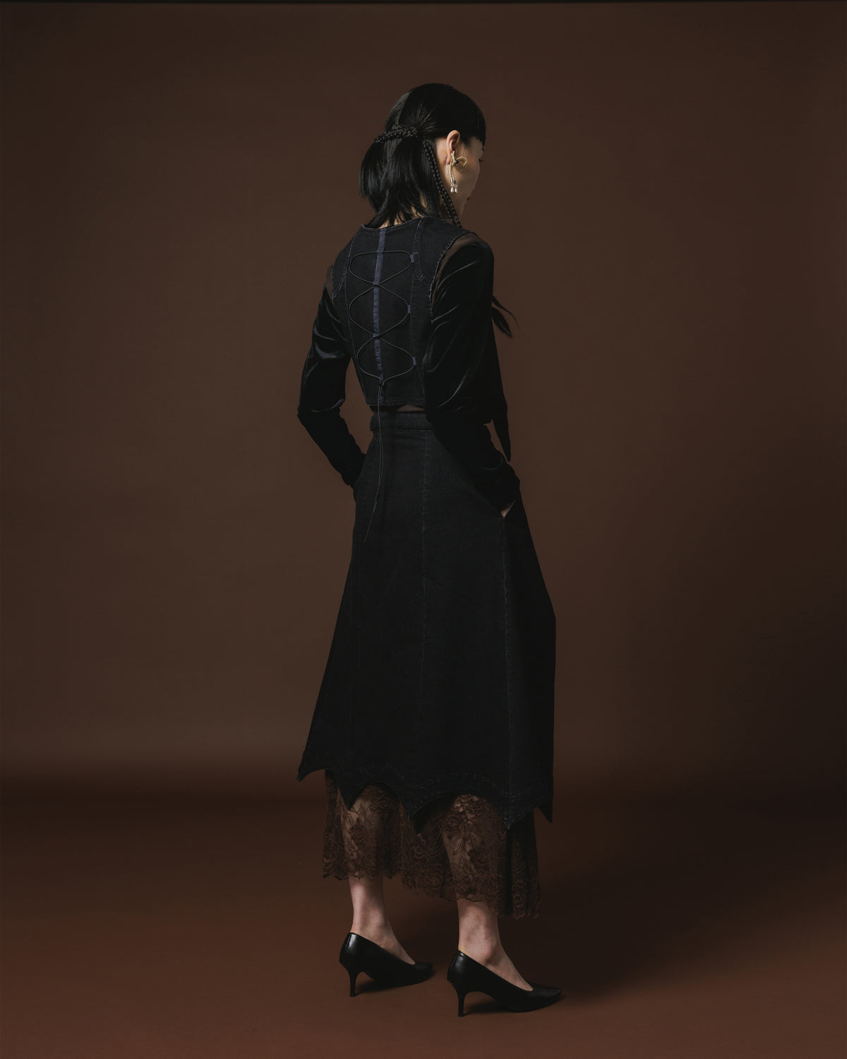 BATWING HEM DENIM & LACE SKIRT (BLACK)