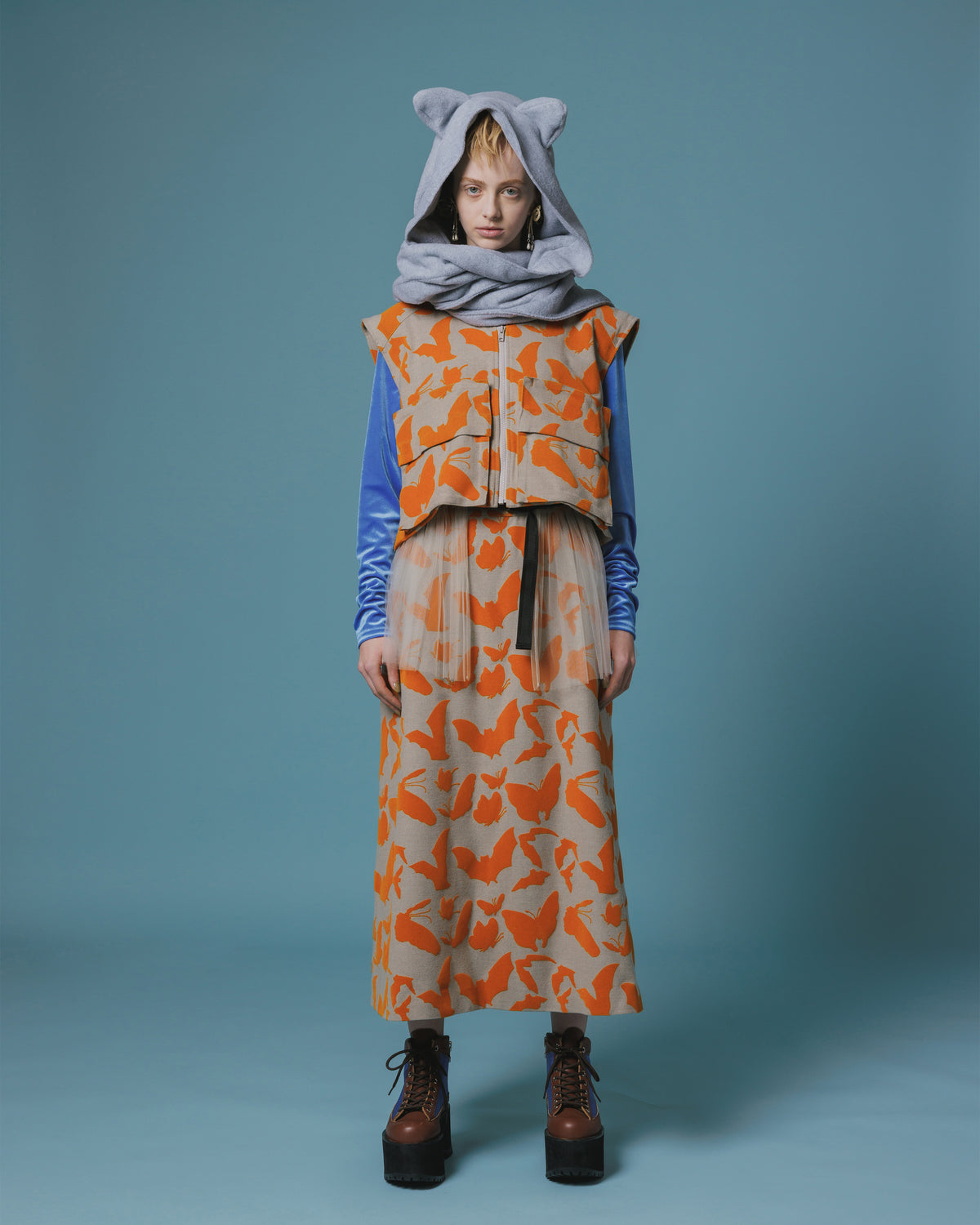 BACK PLEATS FLOCKY VEST (BEIGE x ORANGE)