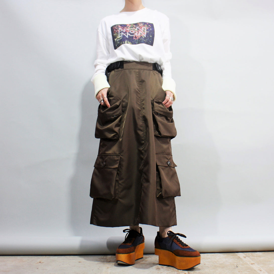 GIMMICK TIGHT SKIRT / BROWN