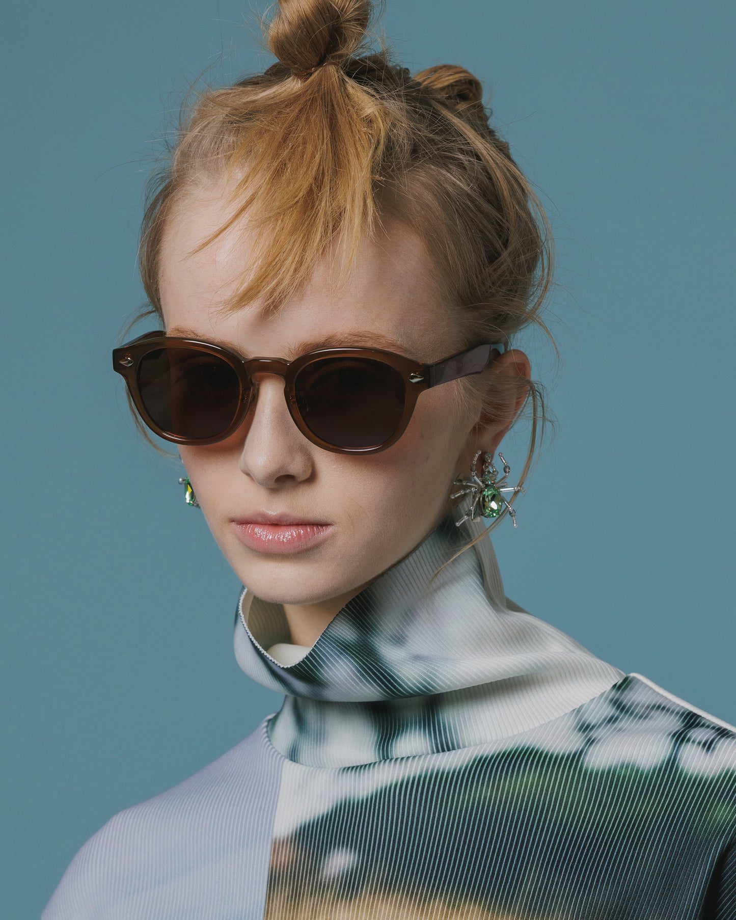 ROUND FRAME SUNGLASS (BROWN)