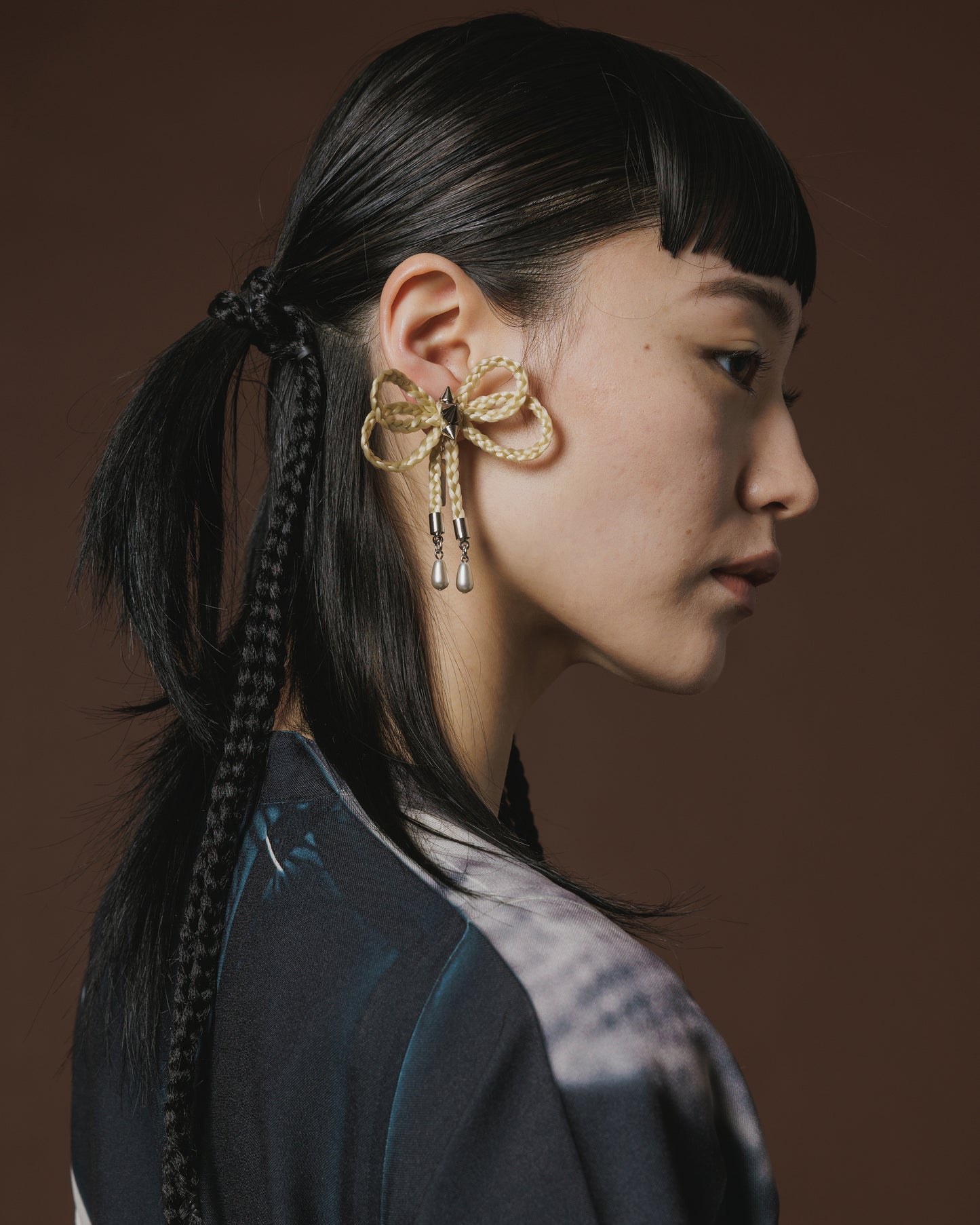 BRAID RIBBON EARRINGS (GOLD)