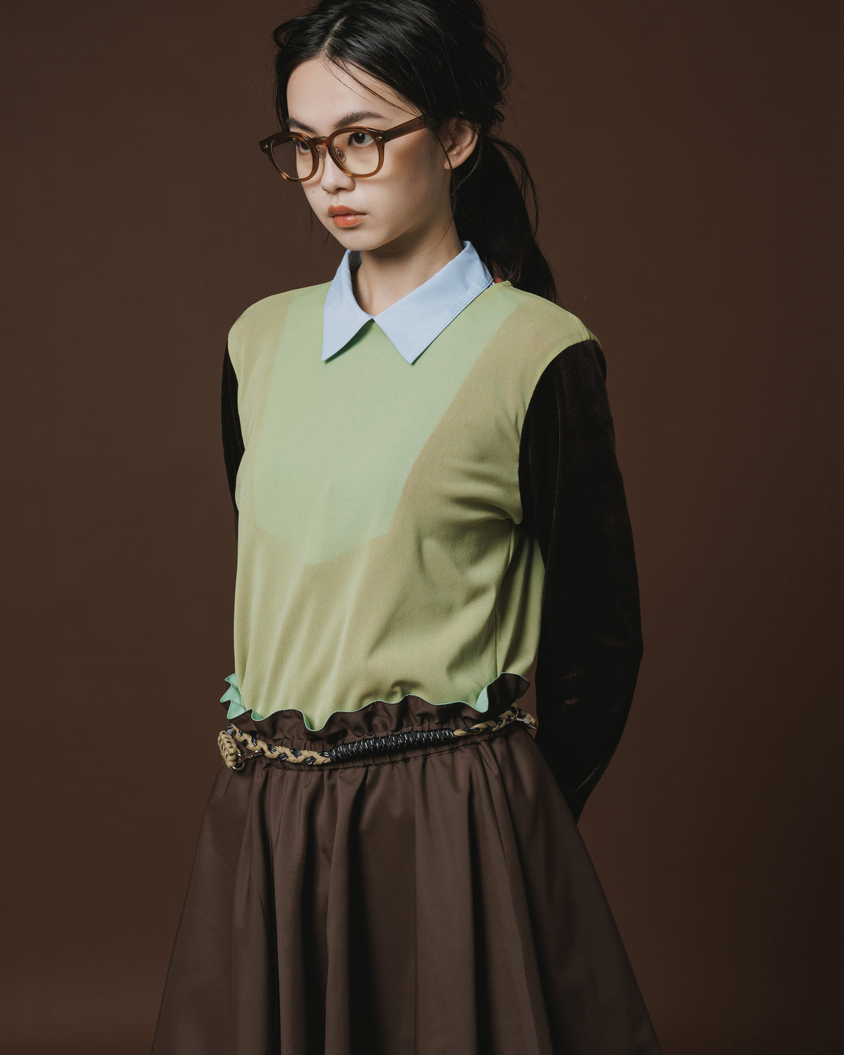 VELVET SLEEVE SHEER C/S (L.GREENxBROWN)