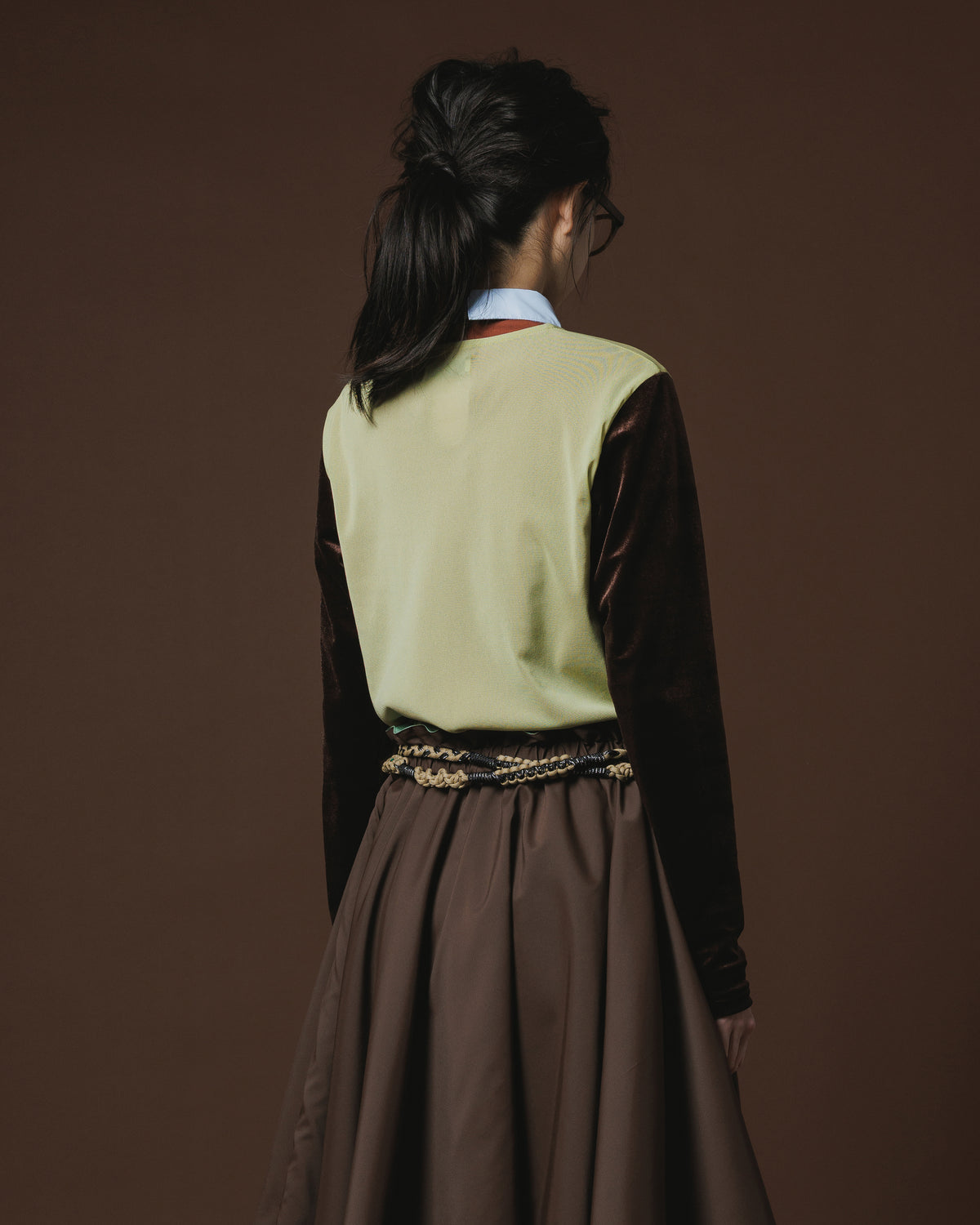 VELVET SLEEVE SHEER C/S (L.GREENxBROWN)
