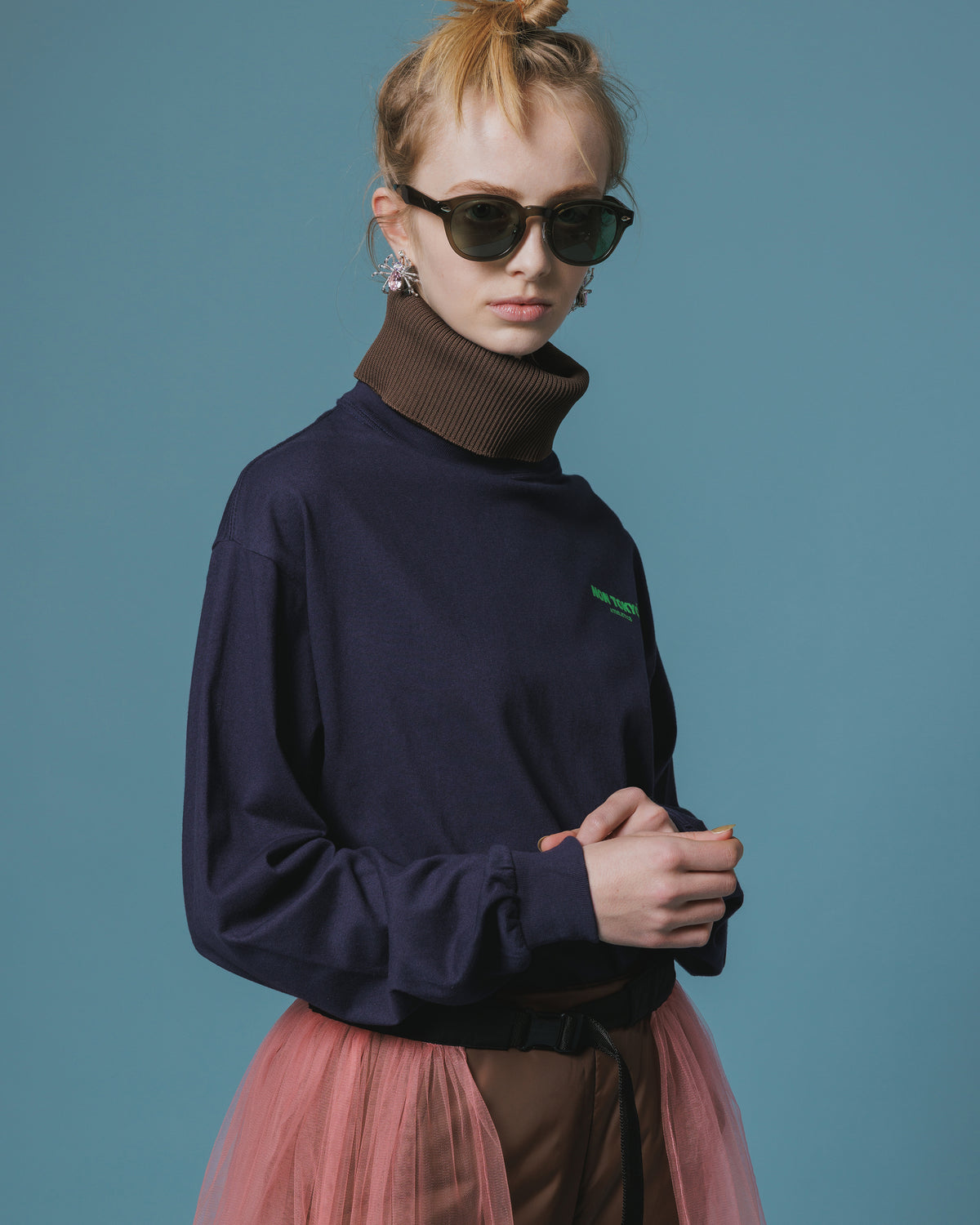 HIGH-NECK L/S T-SHIRT (NAVY)