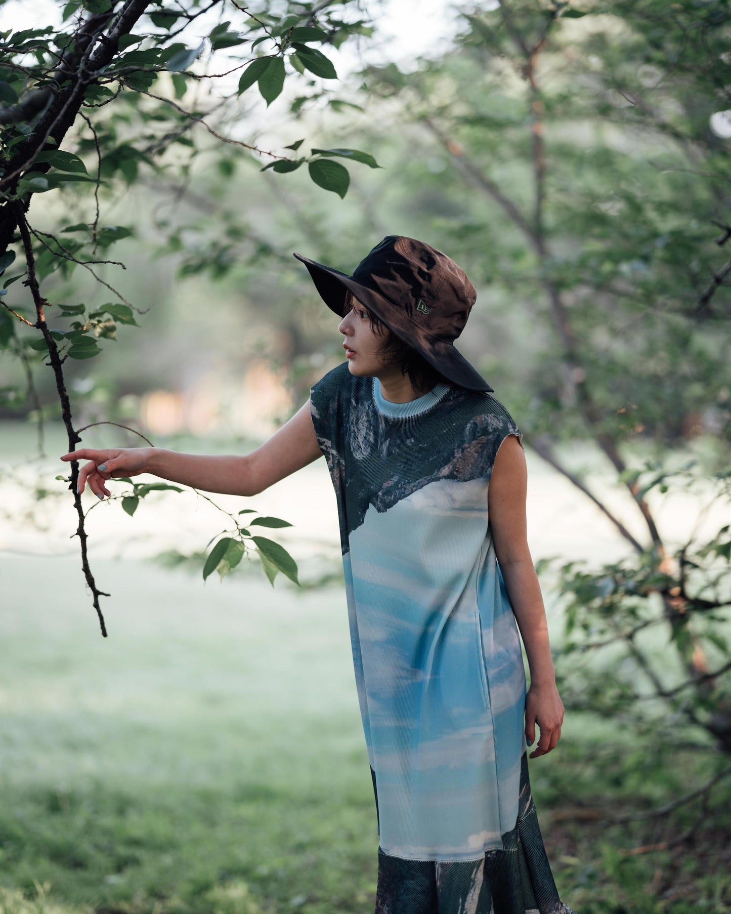 PRINT RIB NO-SLEEVE ONE-PIECE (MOUNTAIN)