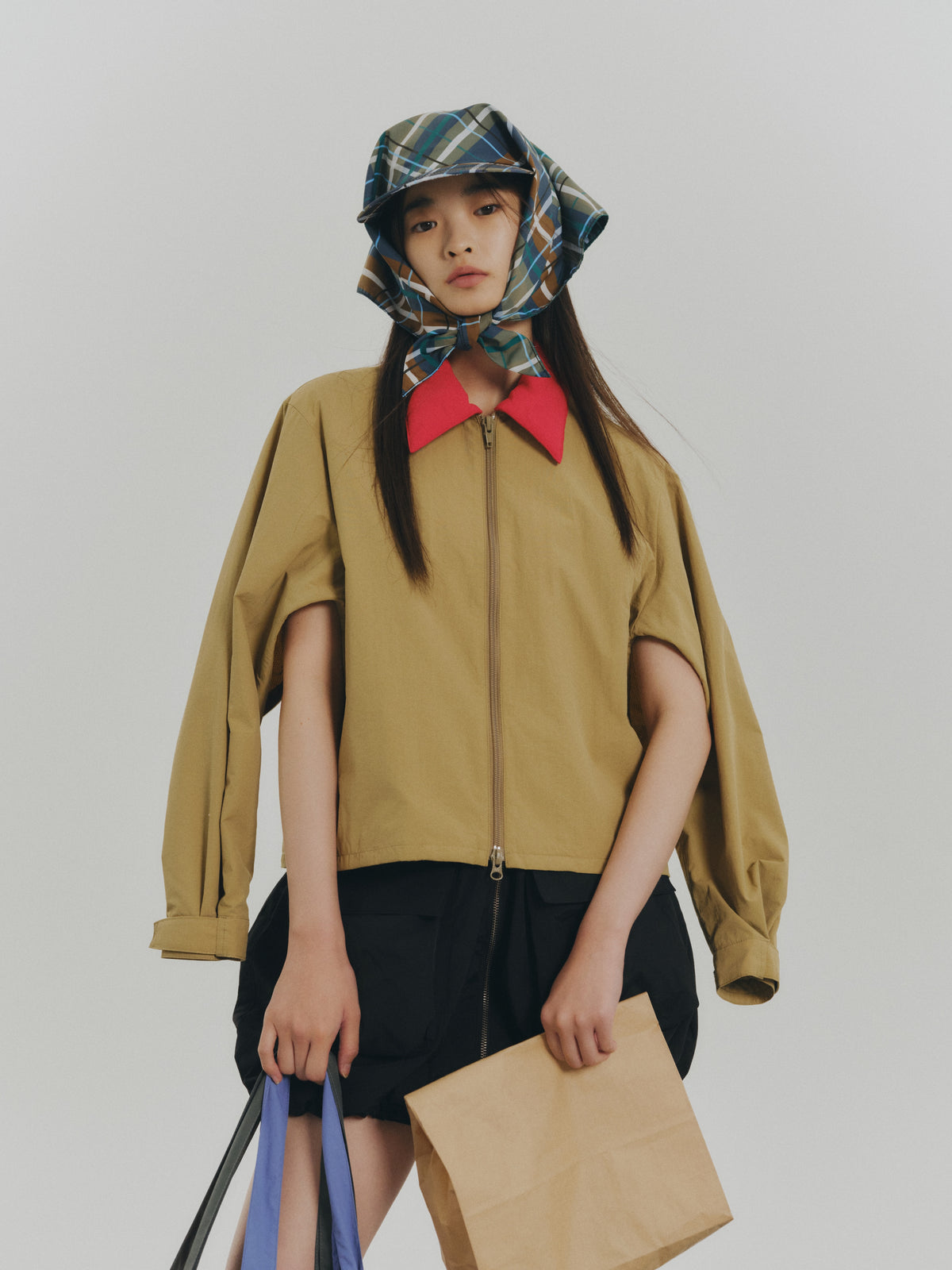 BI COLOR TECH BLOUSON (BEIGE x RED)