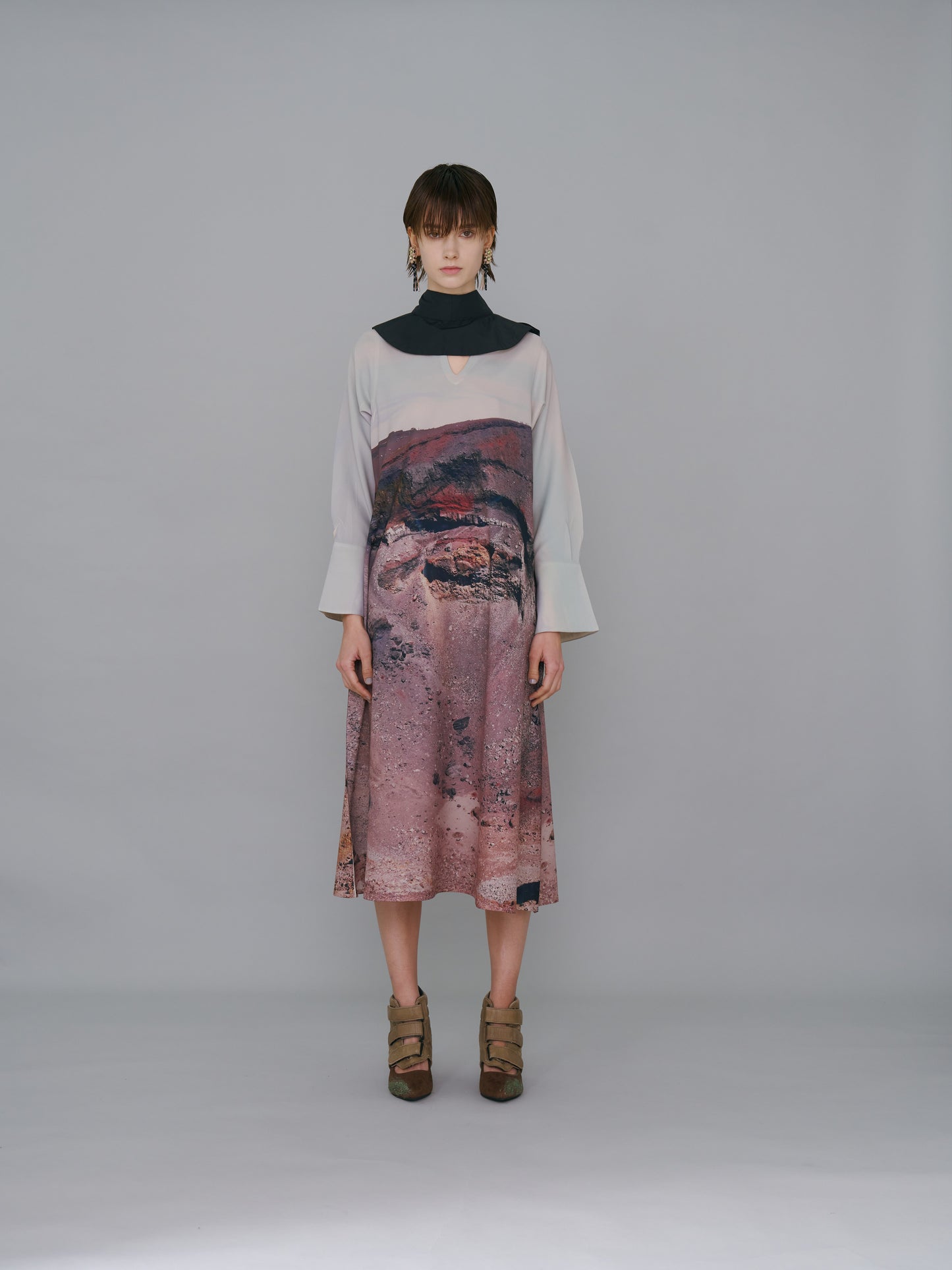 NON TOKYO / DIRECT PRINT PULLOVER ONE-PIECE (CRATER)