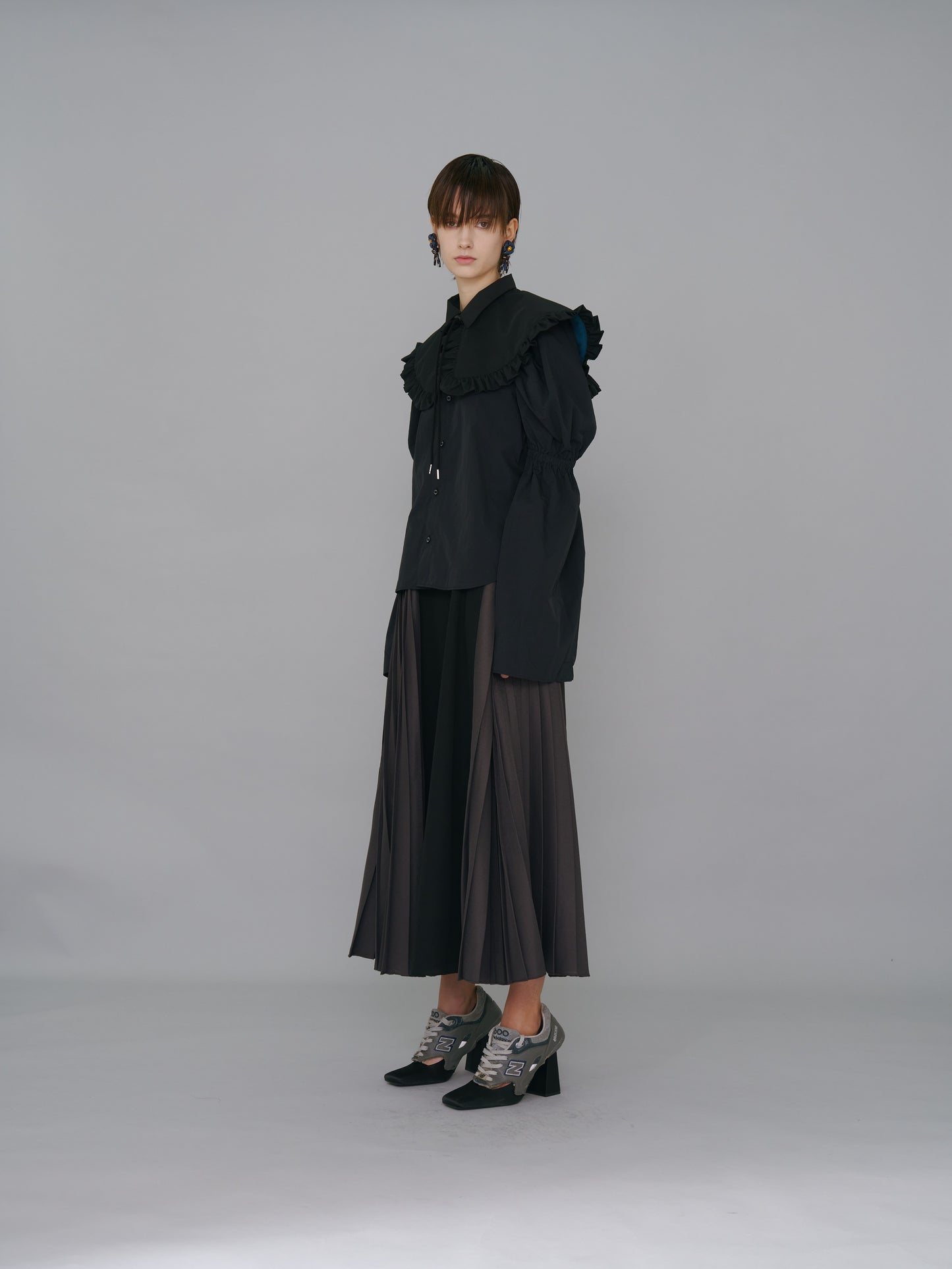 NON TOKYO / ADUSTER PLEATS LONG SKIRT (BLACK×GRAY)