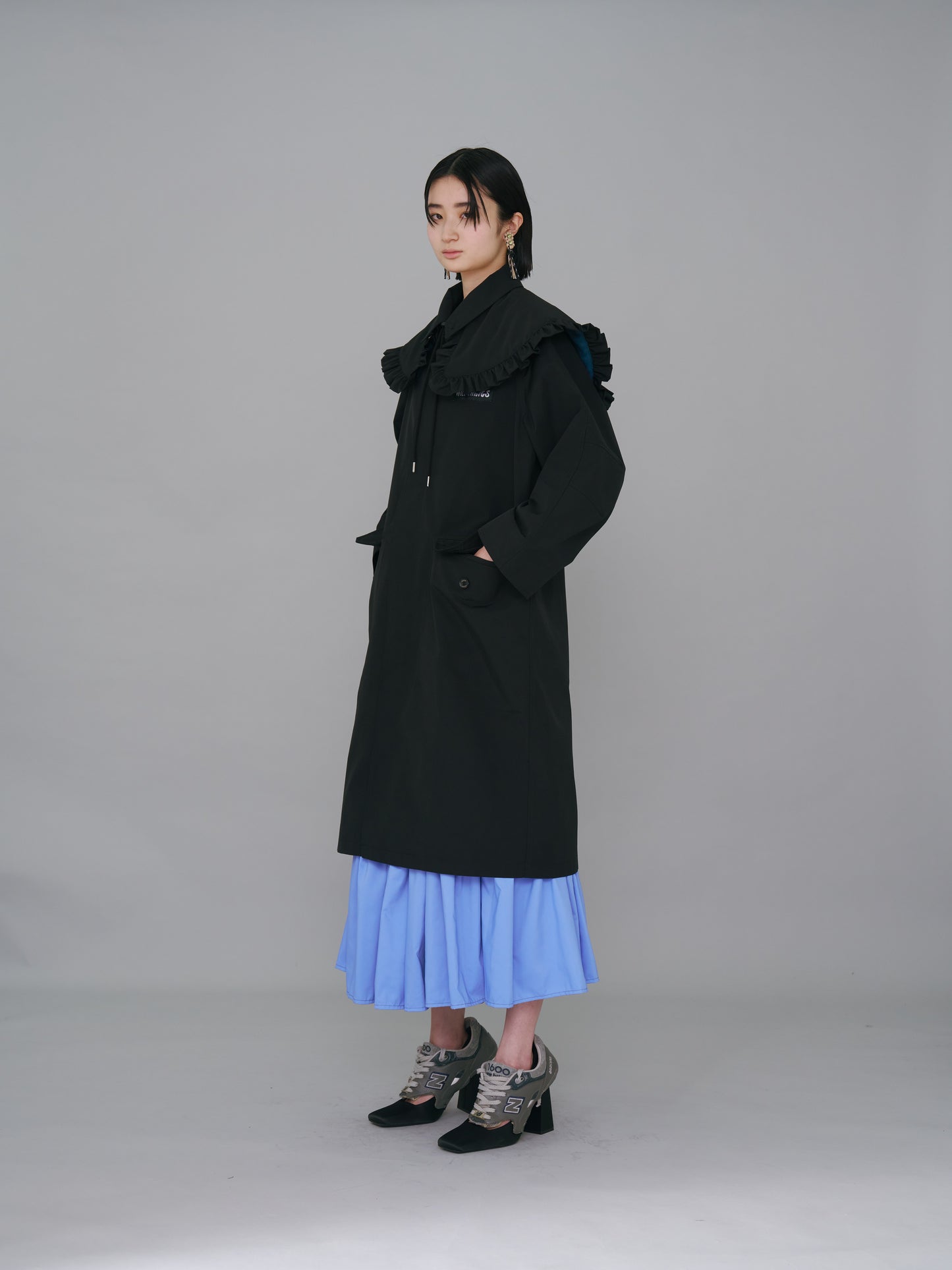 NON TOKYO / REVERSIBLE FRILL COLLAR (BLACKxBLUE)