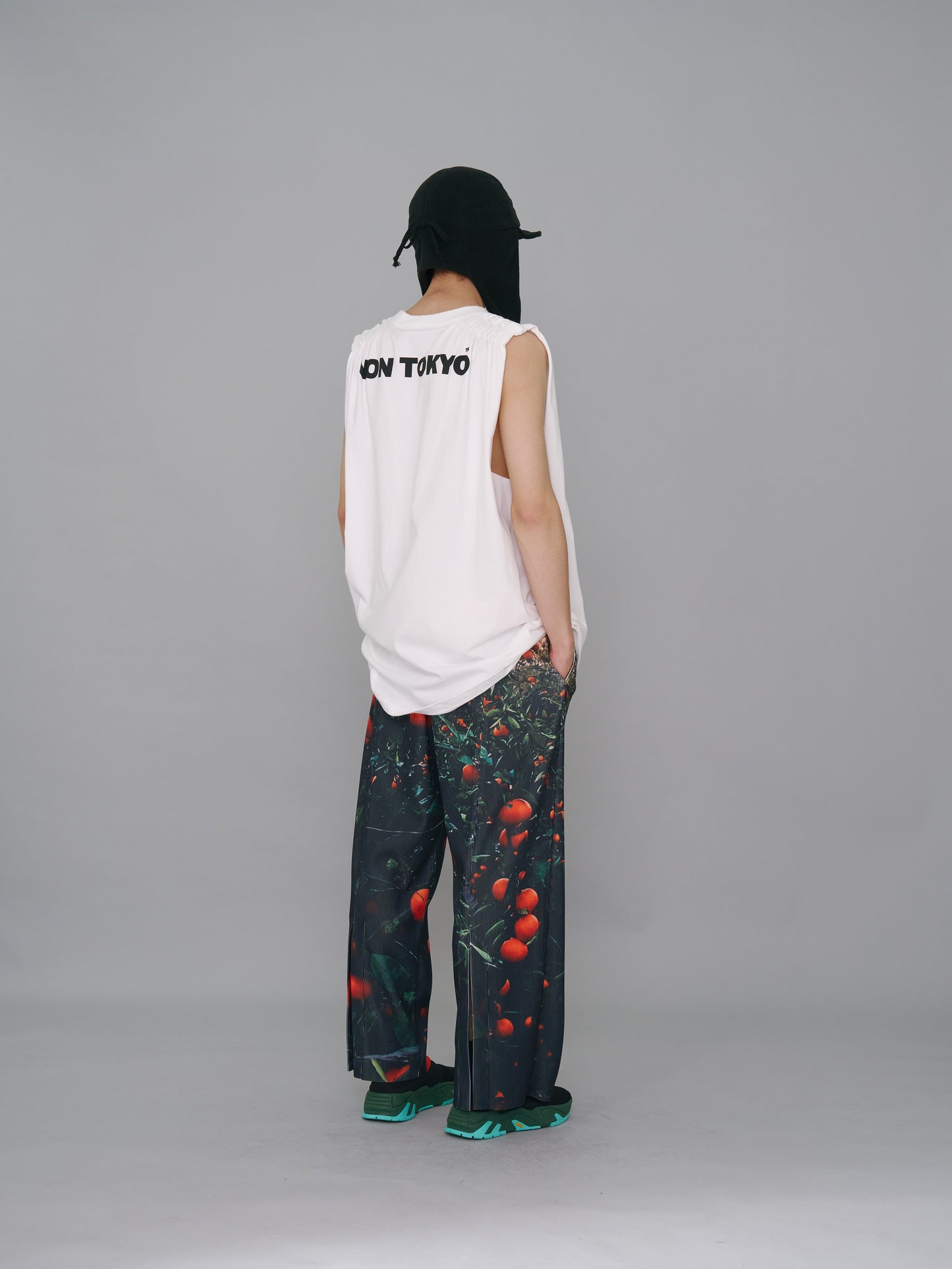 NON TOKYO / GATHER SLEEVE C/S (MID / WHITE) / &lt;NON TOKYO&gt; Gathered sleeve cut and sew (MID / WHITE)