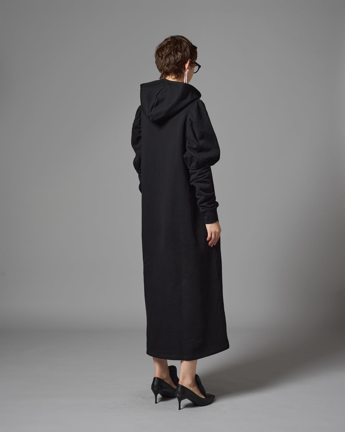 MESH POCKET PUFFSLEEVE ONE-PIECE (BLACK)