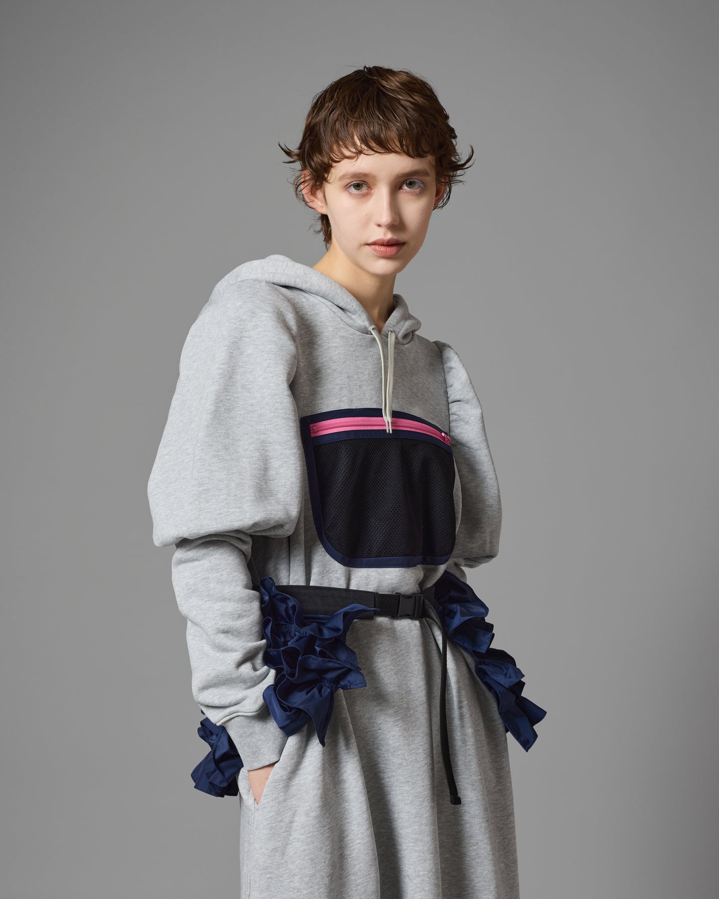 MESH POCKET PUFFSLEEVE ONE-PIECE (GRAY)