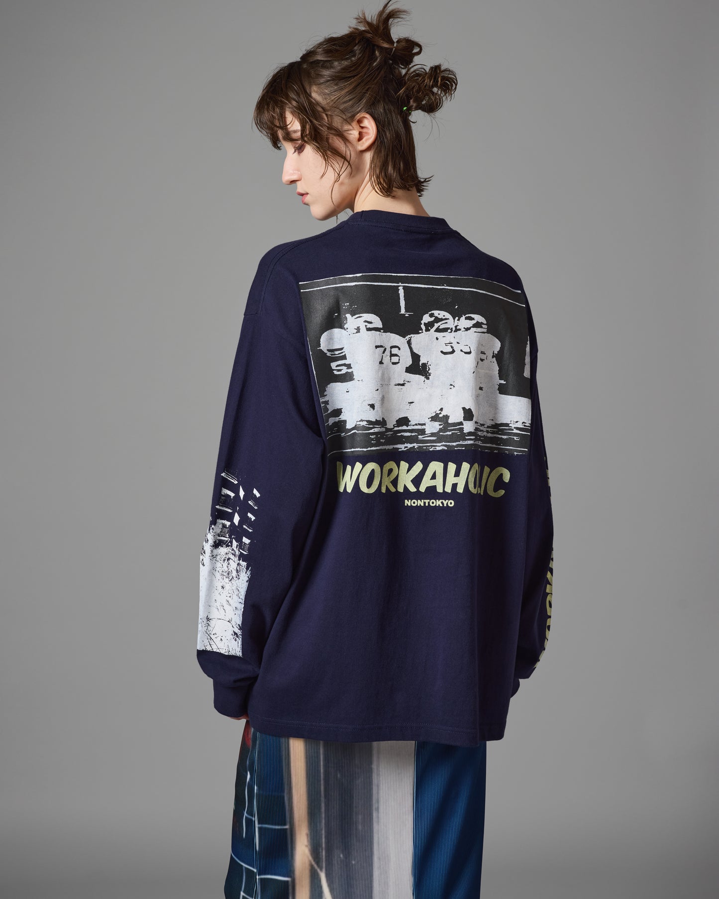 WORKAHOLIC PRINT L/S T-SHIRT (NAVY)