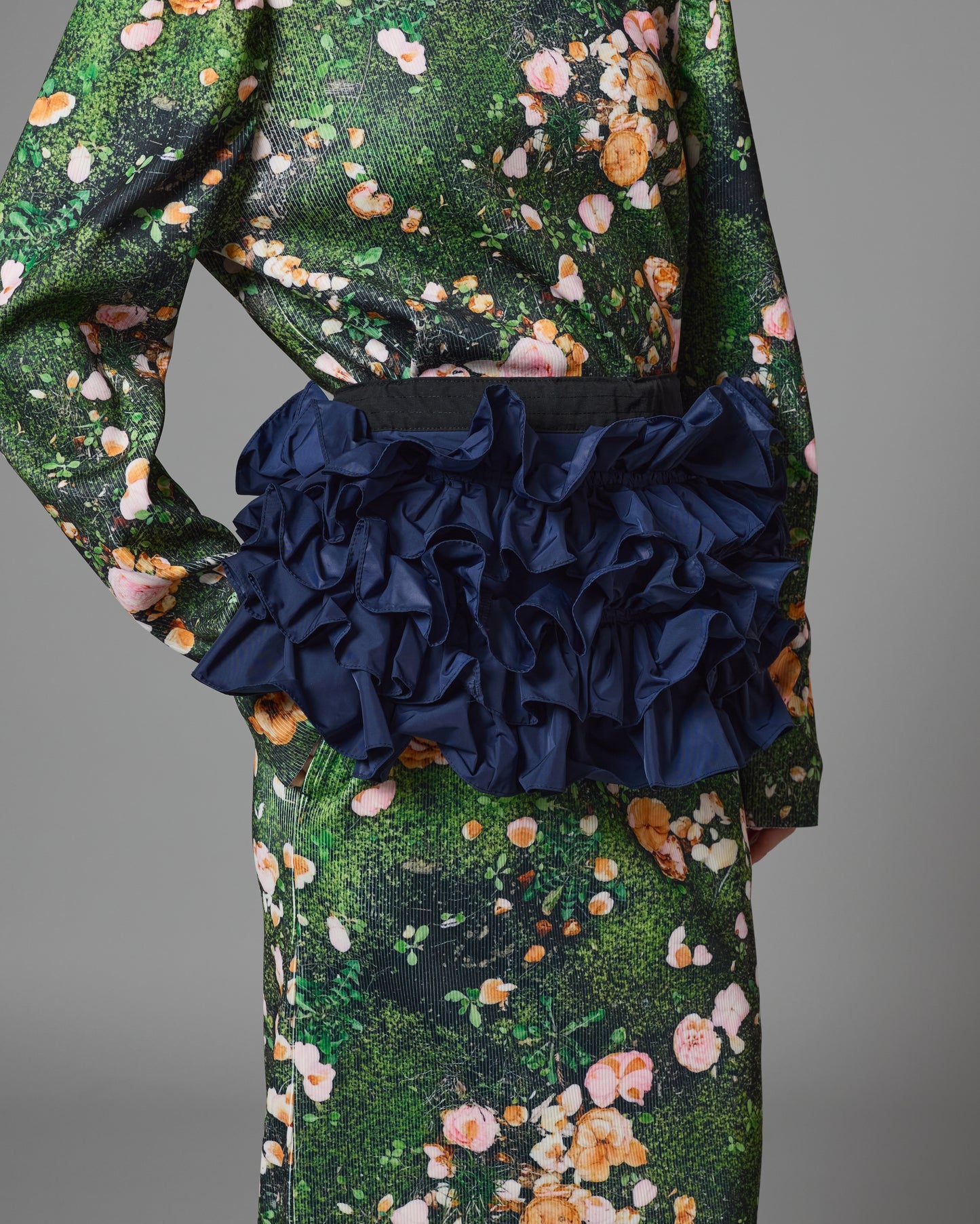 [PRE ORDER] FRILL BELT (NAVY)