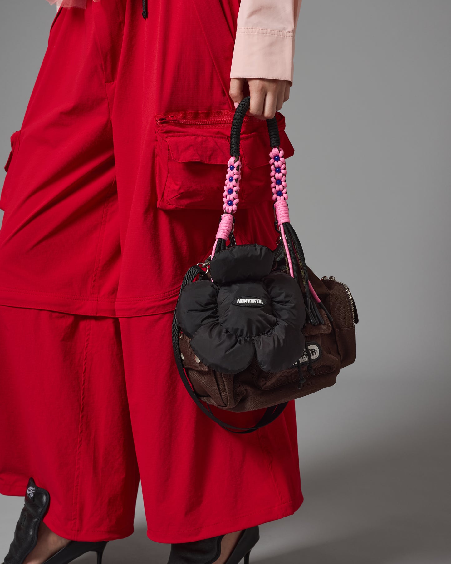 2WAY MULITI POCKET HAND BAG feat.OUTDOOR (BROWN)