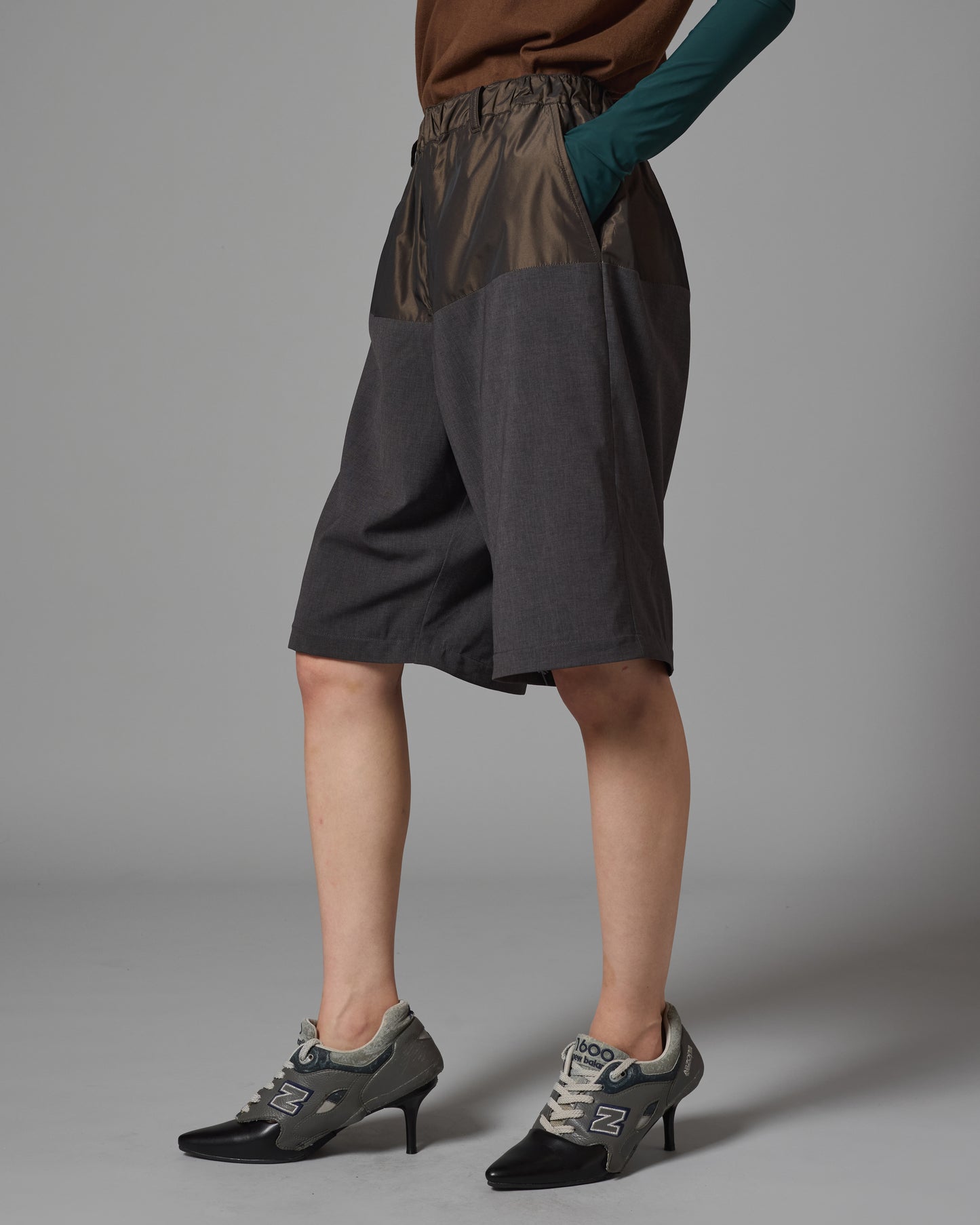[PRE ORDER] 2WAY BI COLOR SLACKS (GRAY)
