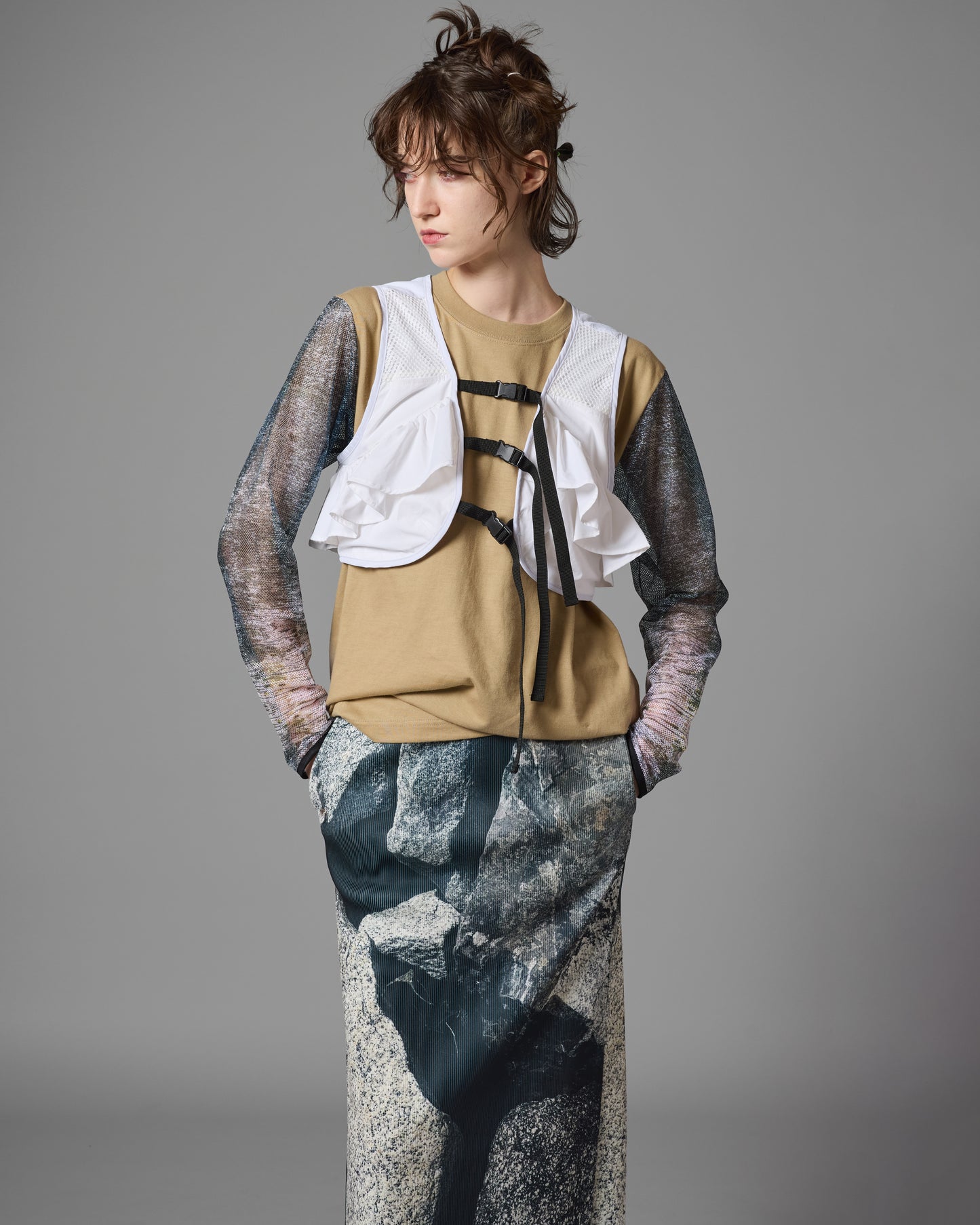 NOISE PRINT MESH L/S T-SHIRT (BEIGE)