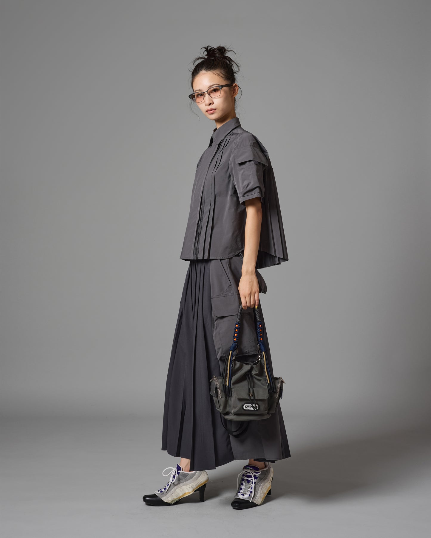 [PRE ORDER] PIN TUCK TECH SHIRT (GRAY)