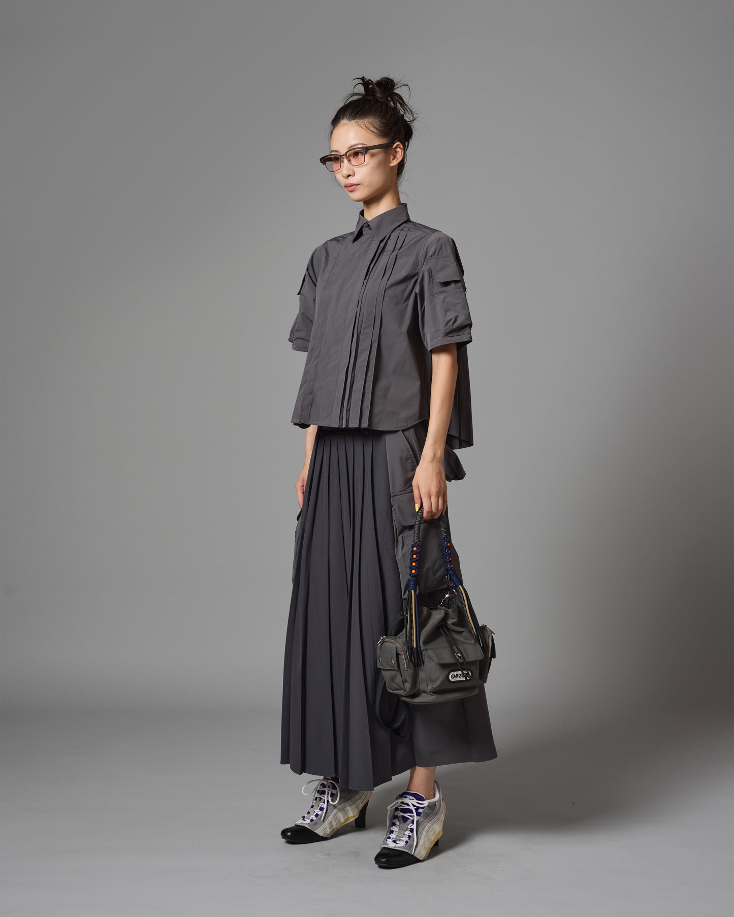[PRE ORDER] PIN TUCK TECH SHIRT (GRAY)