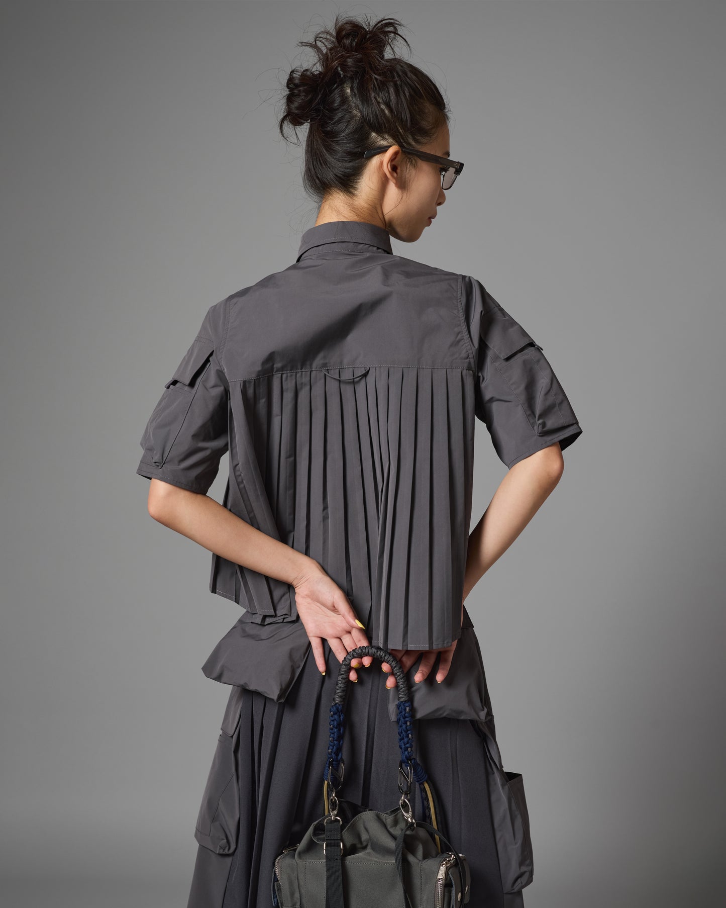 [PRE ORDER] PIN TUCK TECH SHIRT (GRAY)