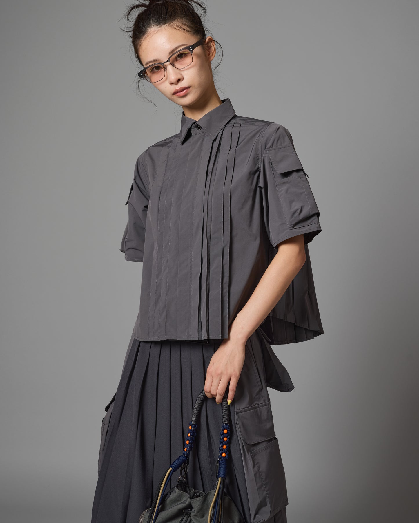 [PRE ORDER] PIN TUCK TECH SHIRT (GRAY)
