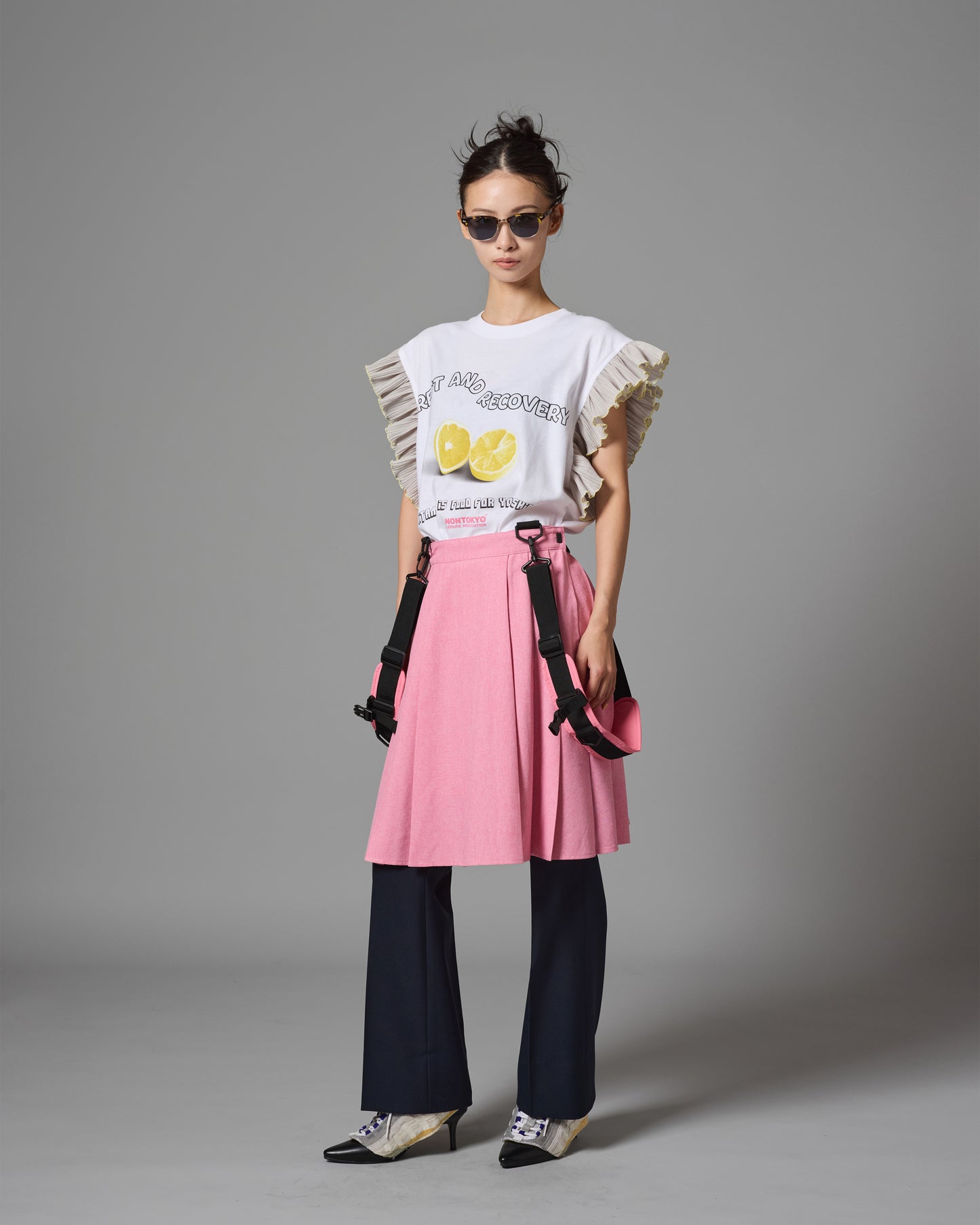 [PRE ORDER] 2WAY SHOULDER GIMMICK PLEATS SKIRT (PINK)