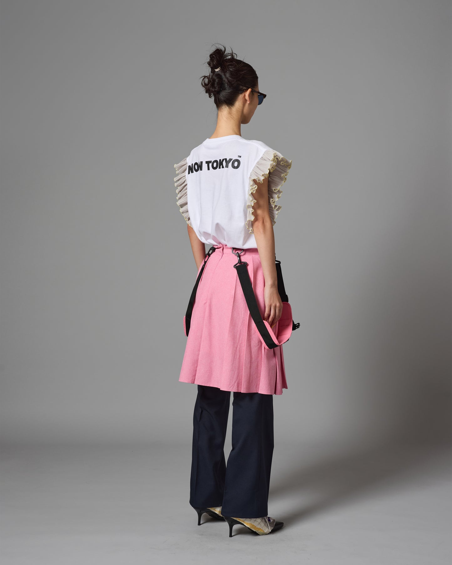 [PRE ORDER] 2WAY SHOULDER GIMMICK PLEATS SKIRT (PINK)