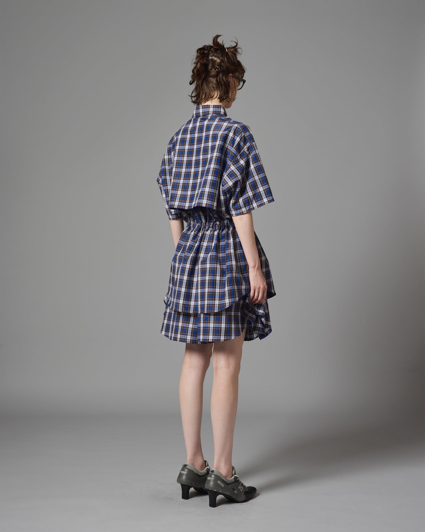 CHECK FRILL TRUCK SHORTS  (BLUE)