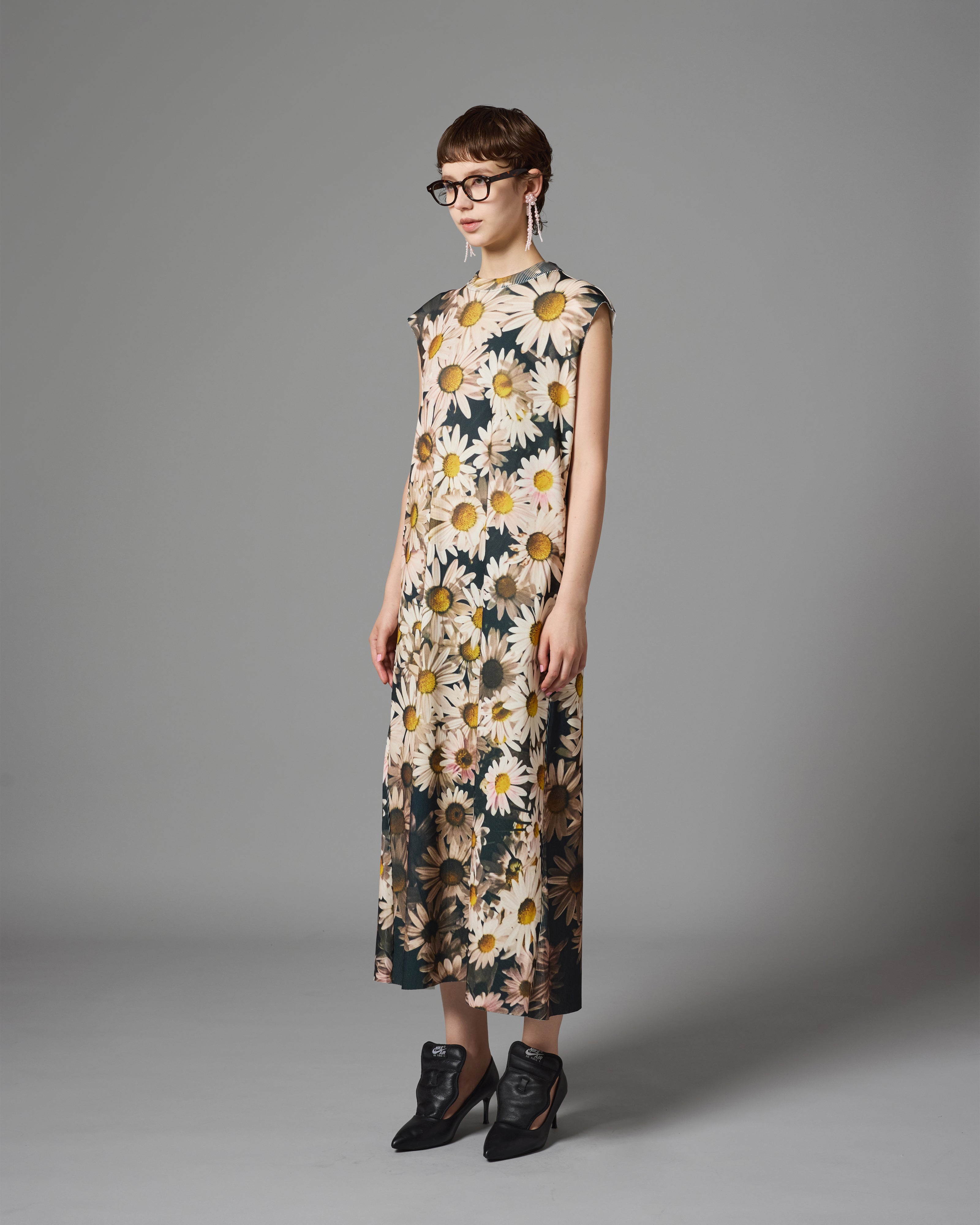 PRINT RIB NO SLEEVE ONE-PIECE (FLOWER) – NON TOKYO