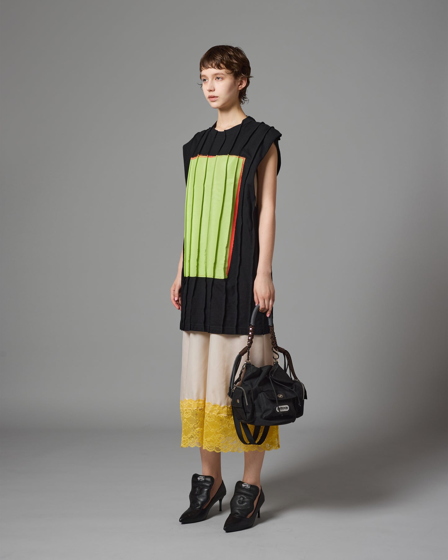 PIN TACK C/S  (BLACK)