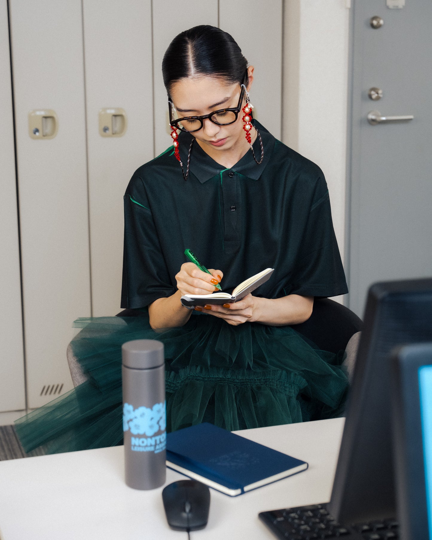 PERL&CRYSTAL GLASSES CODE (RED)