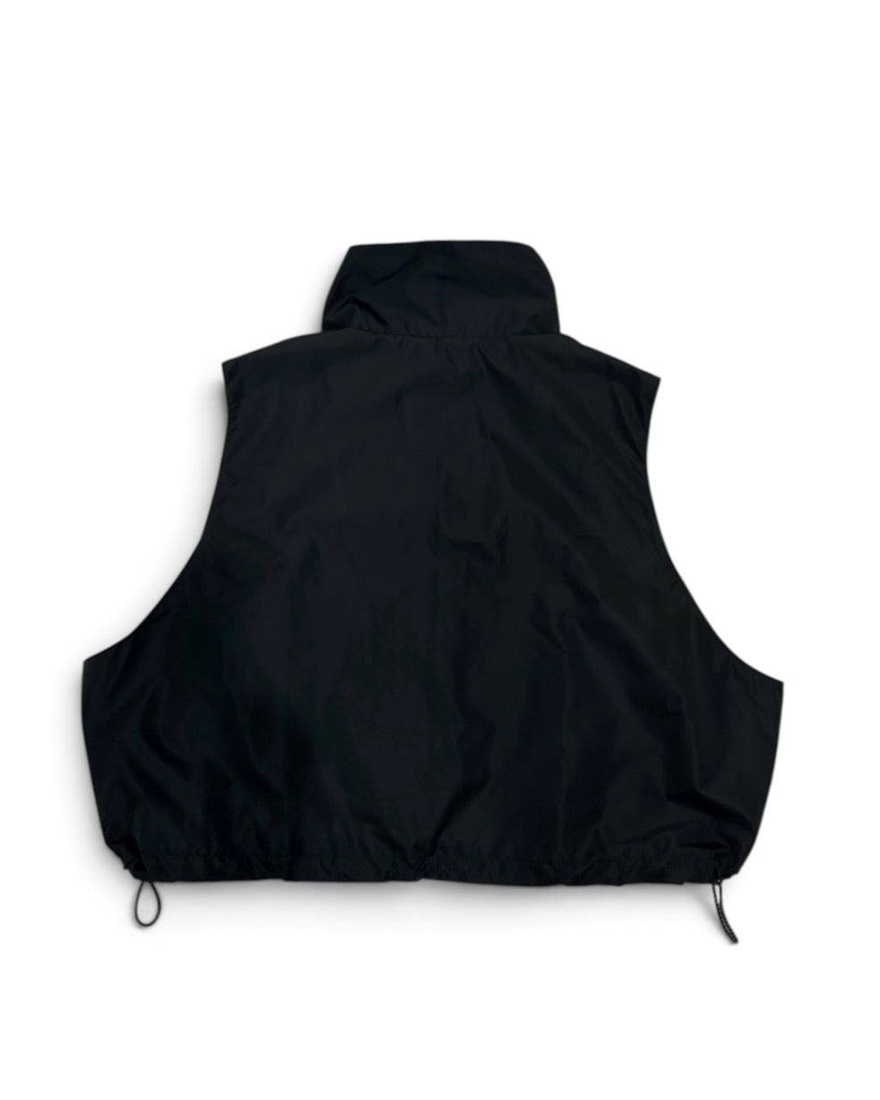 LAMINATED TAFFETA SHORT VEST (BLACK)