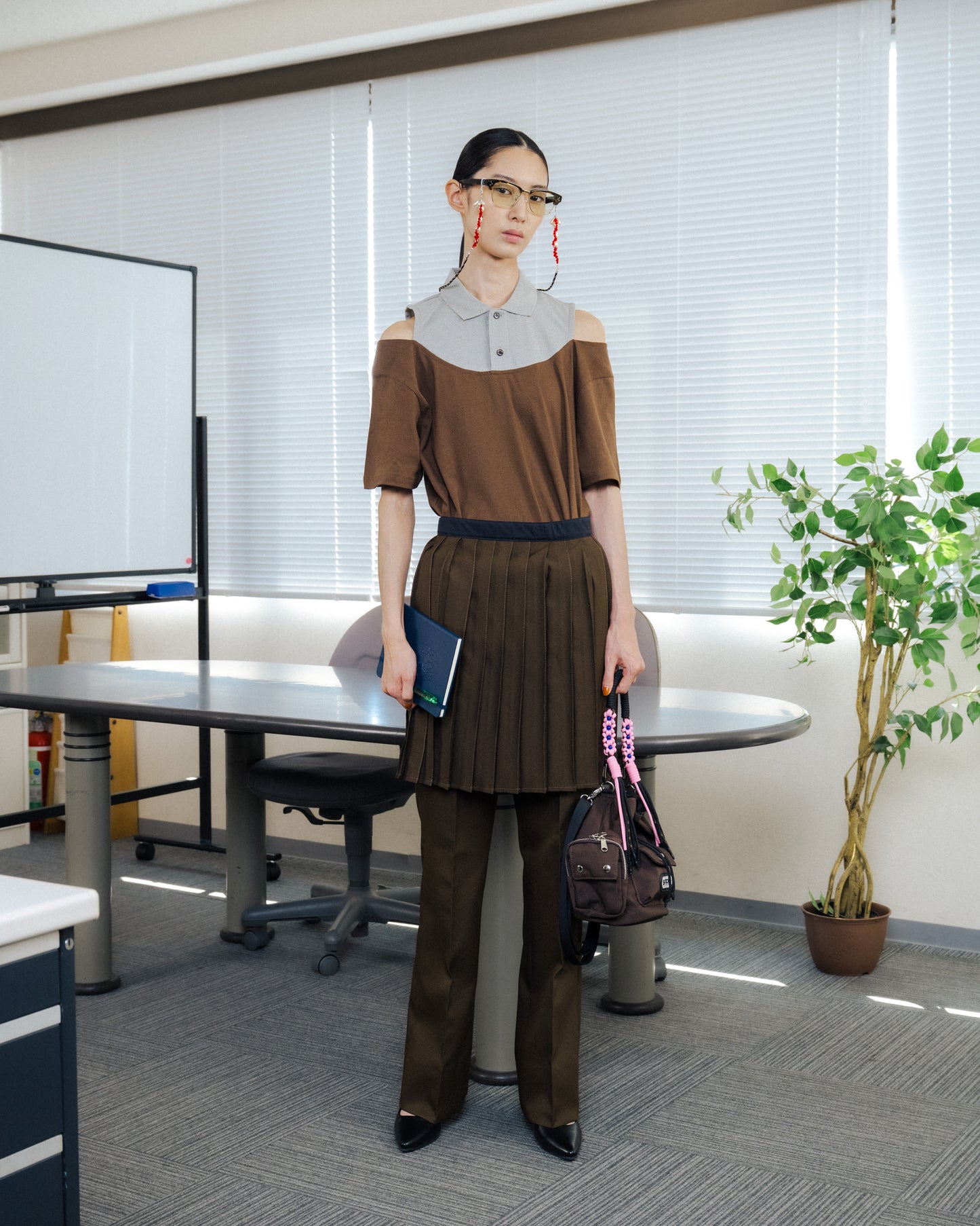 [PRE ORDER] PLEATS BELT (BROWN)