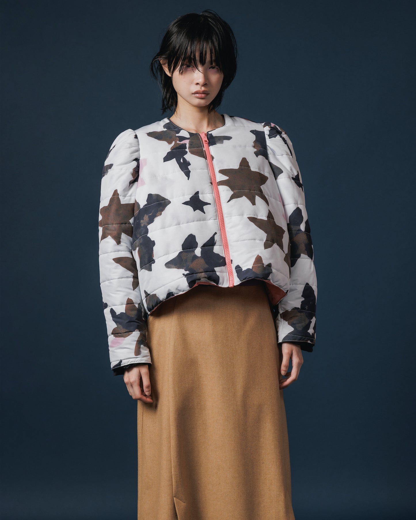 REVERSIBLE PUFFSLEEVE PADDING JACKET (STAR x BLACK)