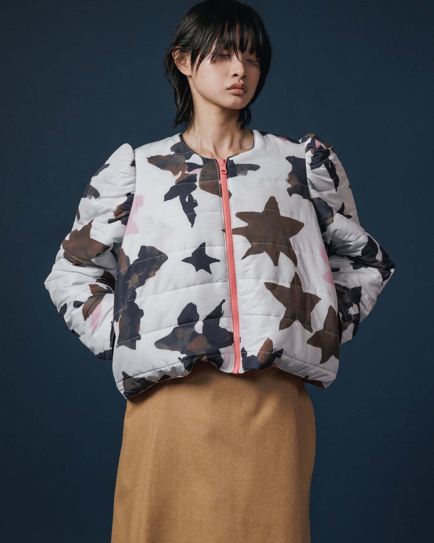 REVERSIBLE PUFFSLEEVE PADDING JACKET (STAR x BLACK)